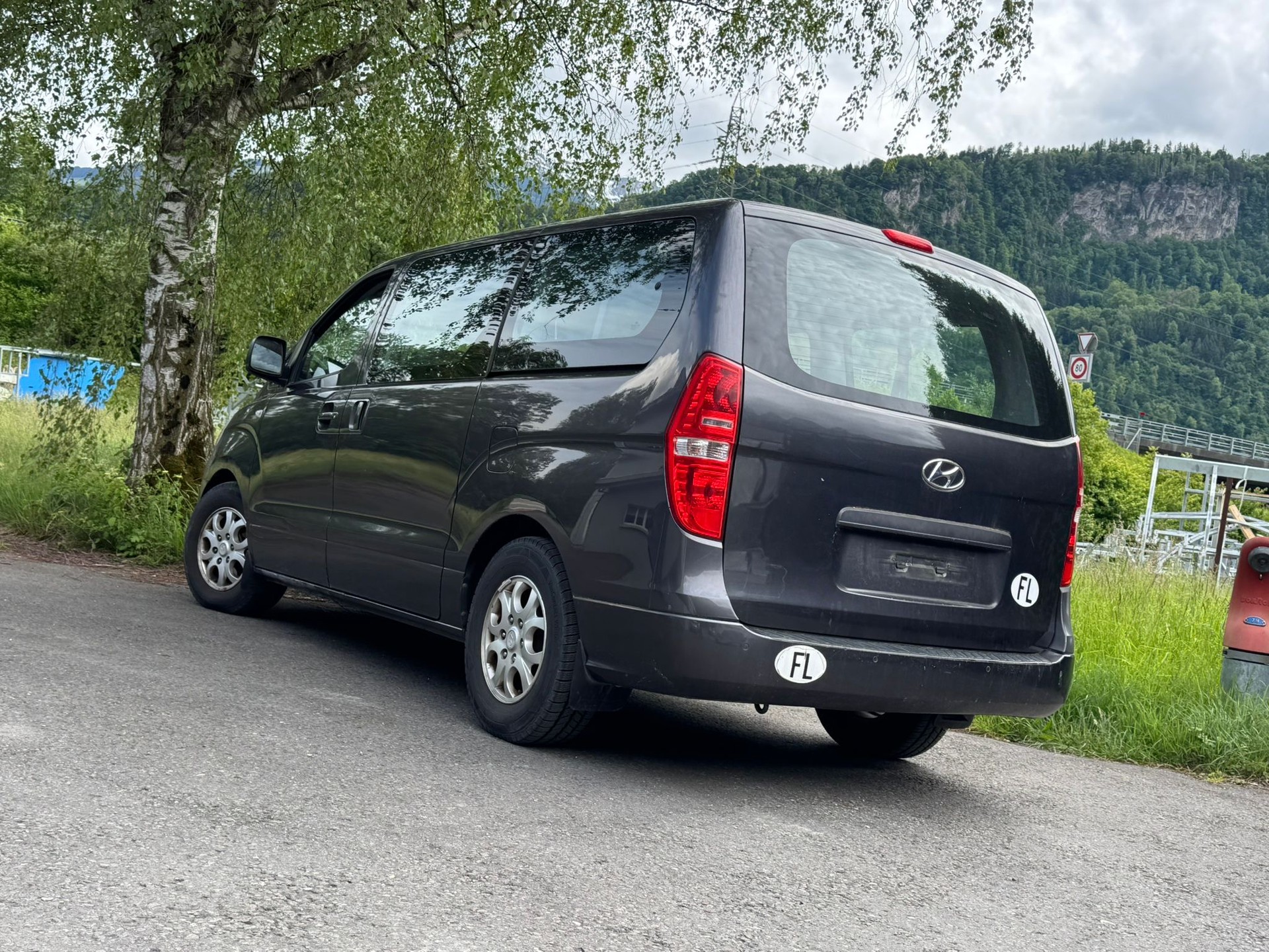 HYUNDAI H-1 People 2.5 CRDi-image-15