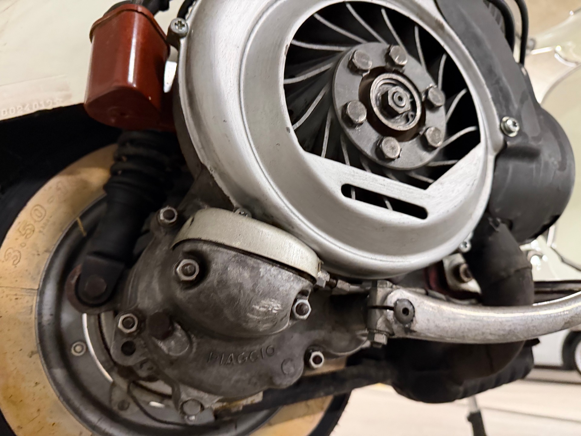 PIAGGIO Vespa GS 160 Top Zustand-image-3
