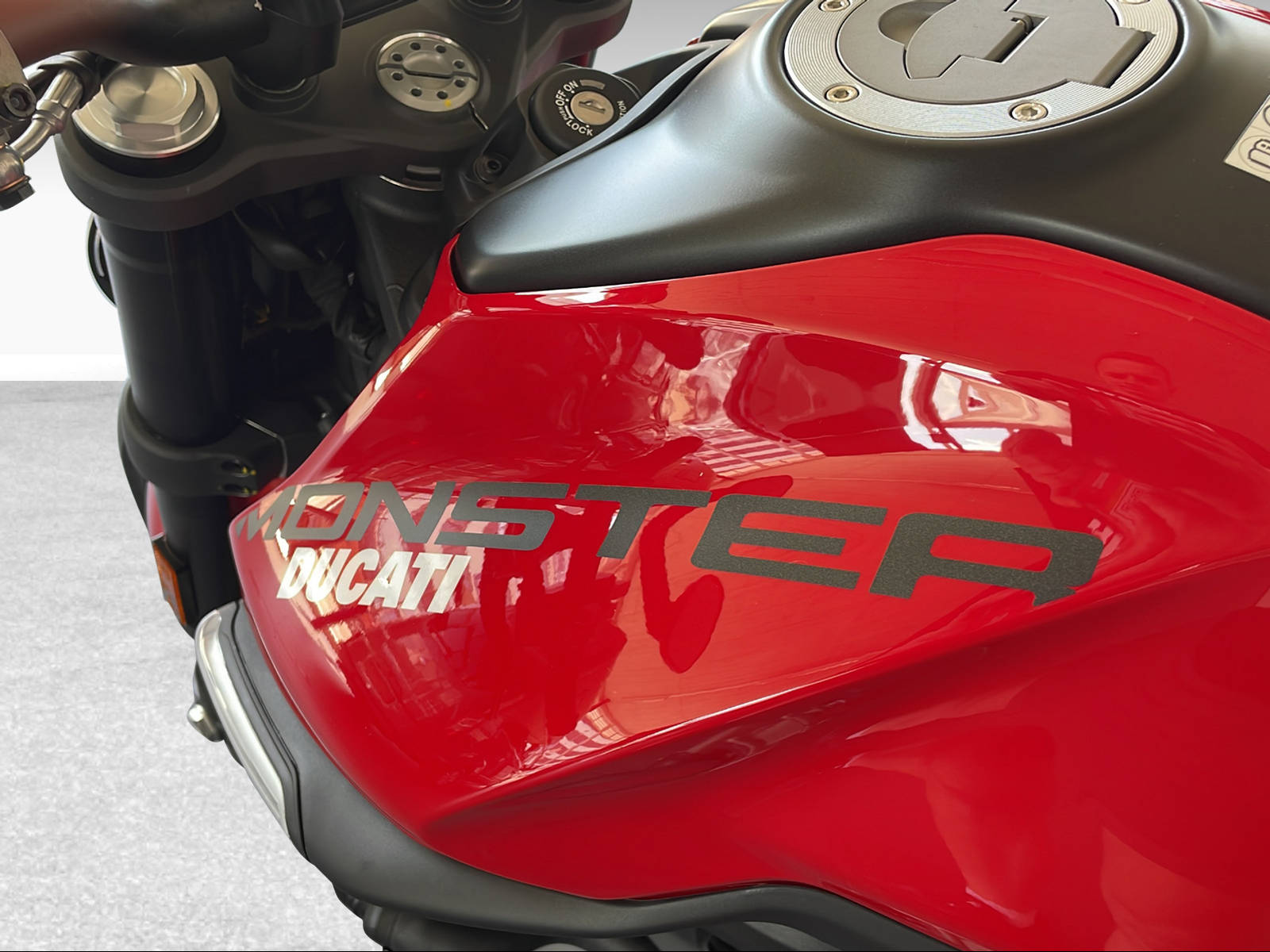 DUCATI 937 Monster ABS 35kW-image-6
