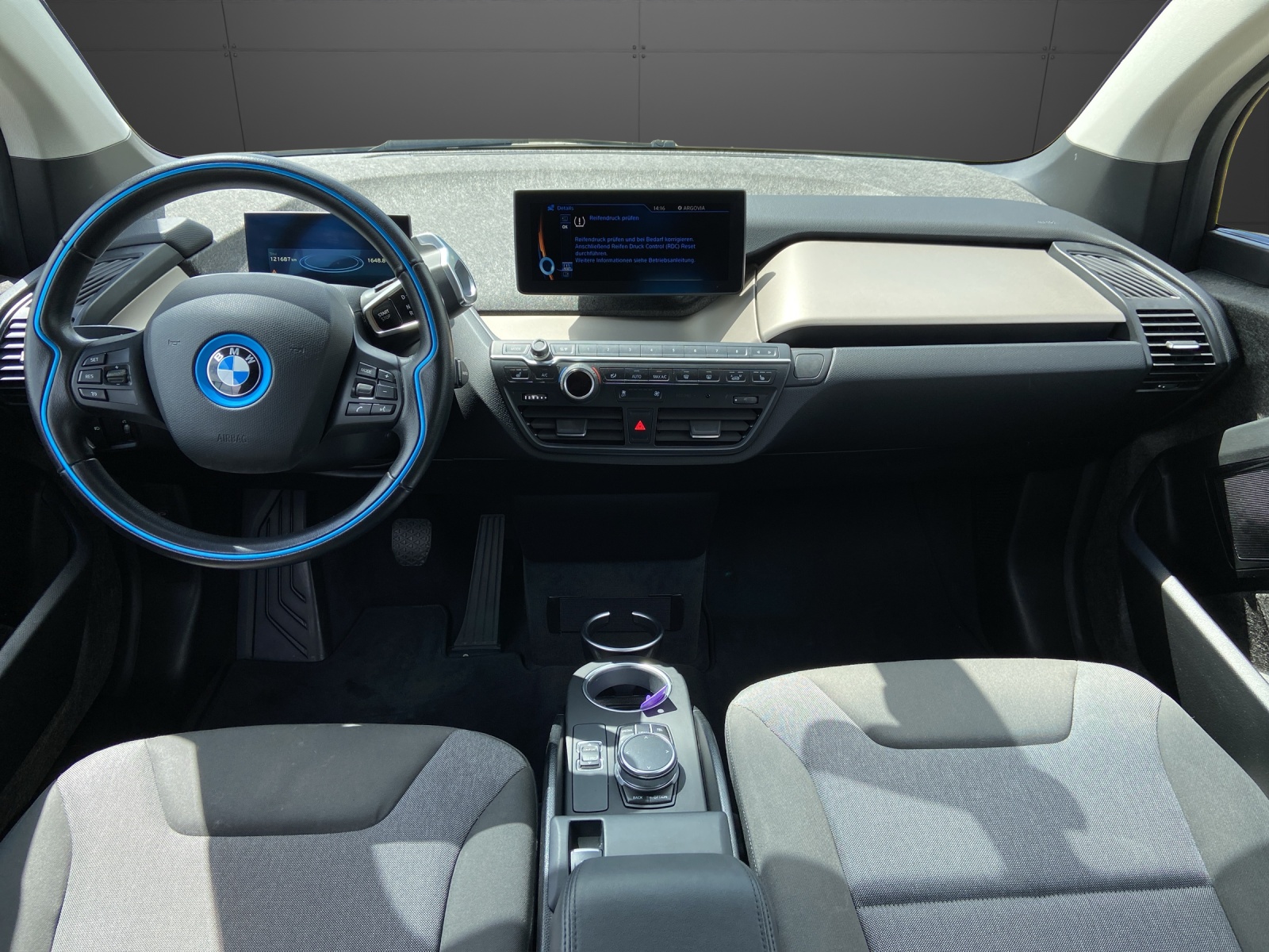 BMW i3 (94Ah)-image-10