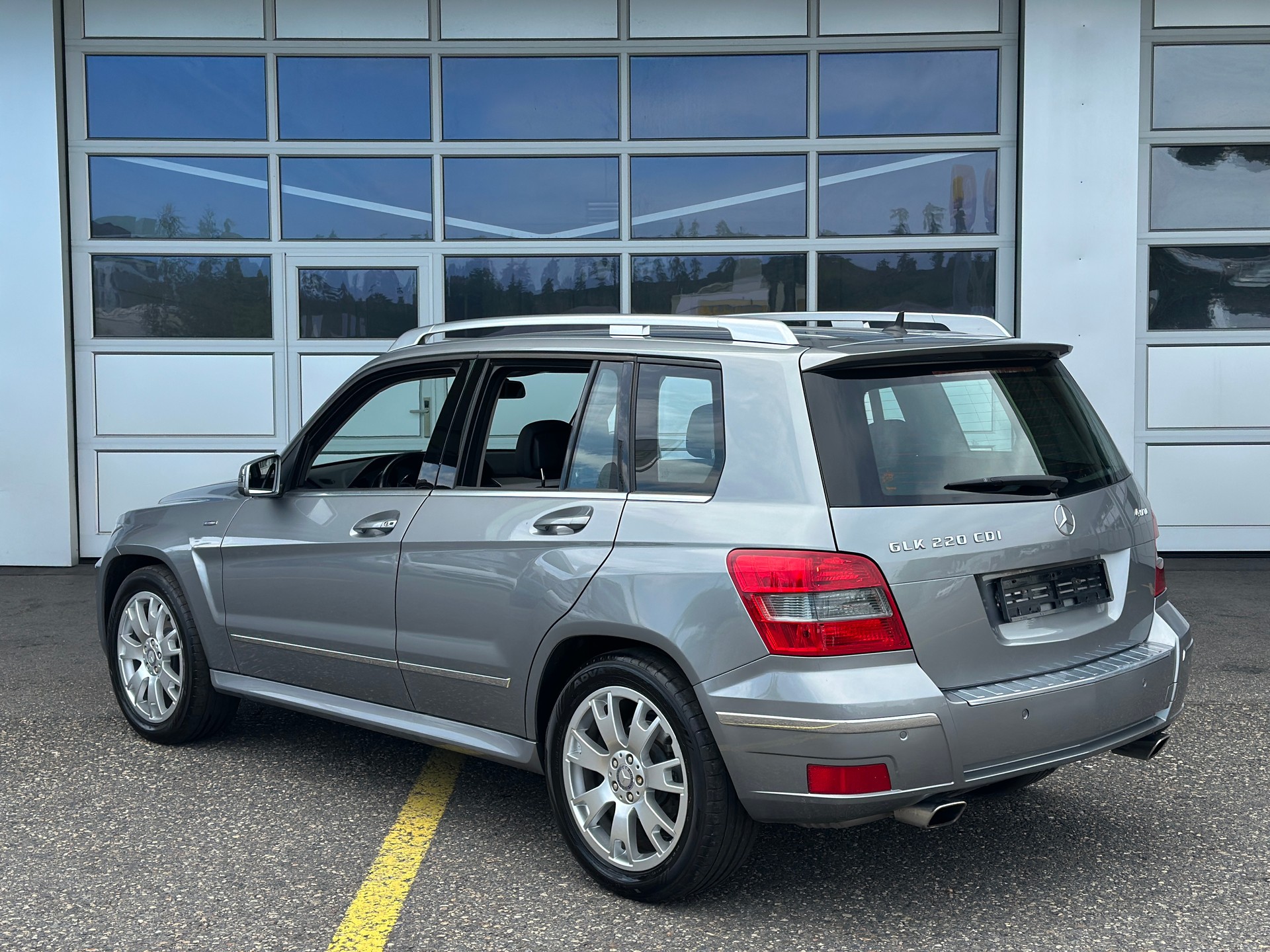 MERCEDES-BENZ GLK 220 CDI BlueEfficiency 4Matic 7G-Tronic-image-2