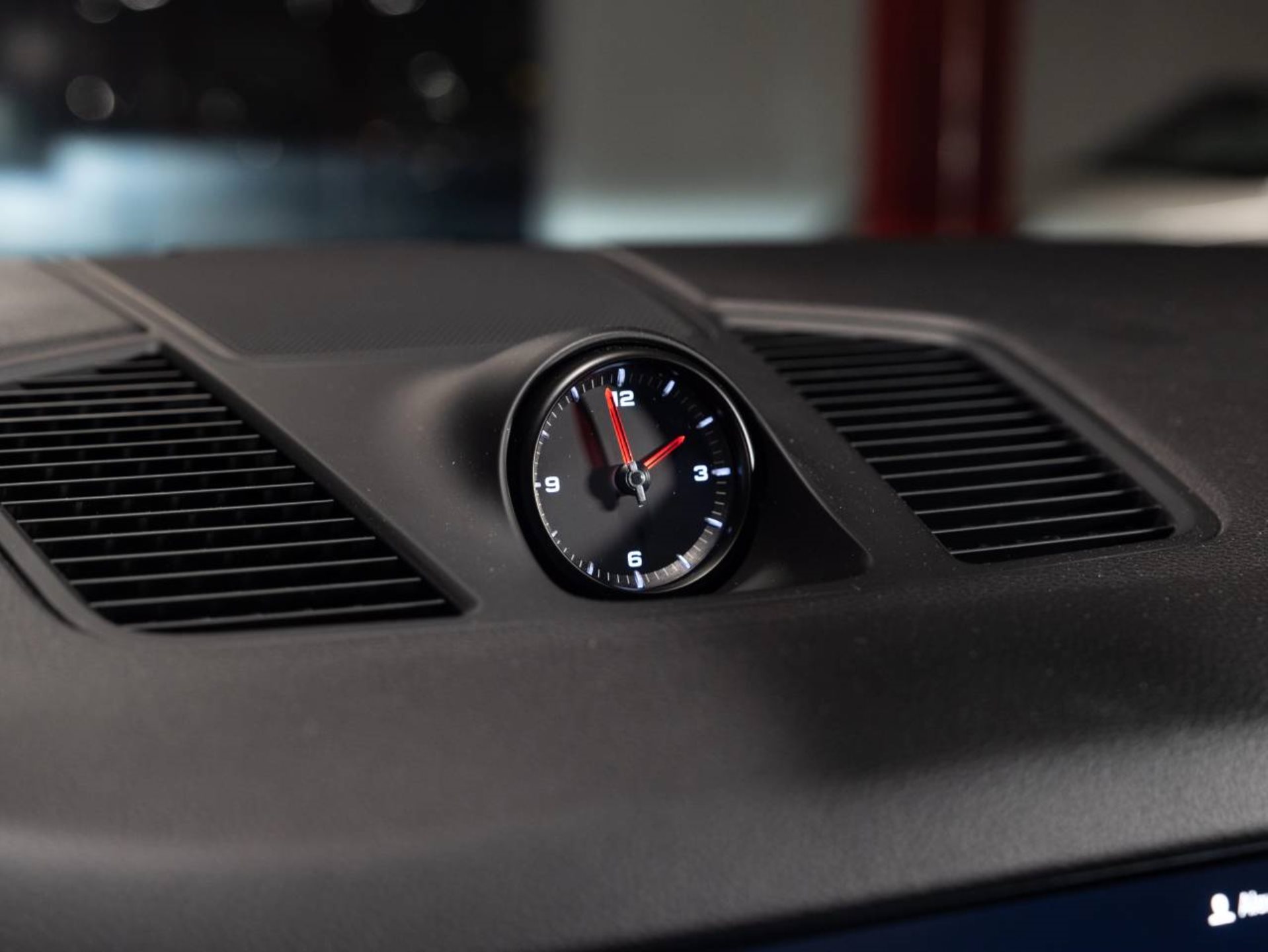 PORSCHE Cayenne E-Hybrid Coupé Platinum Edition (MY23)-image-10