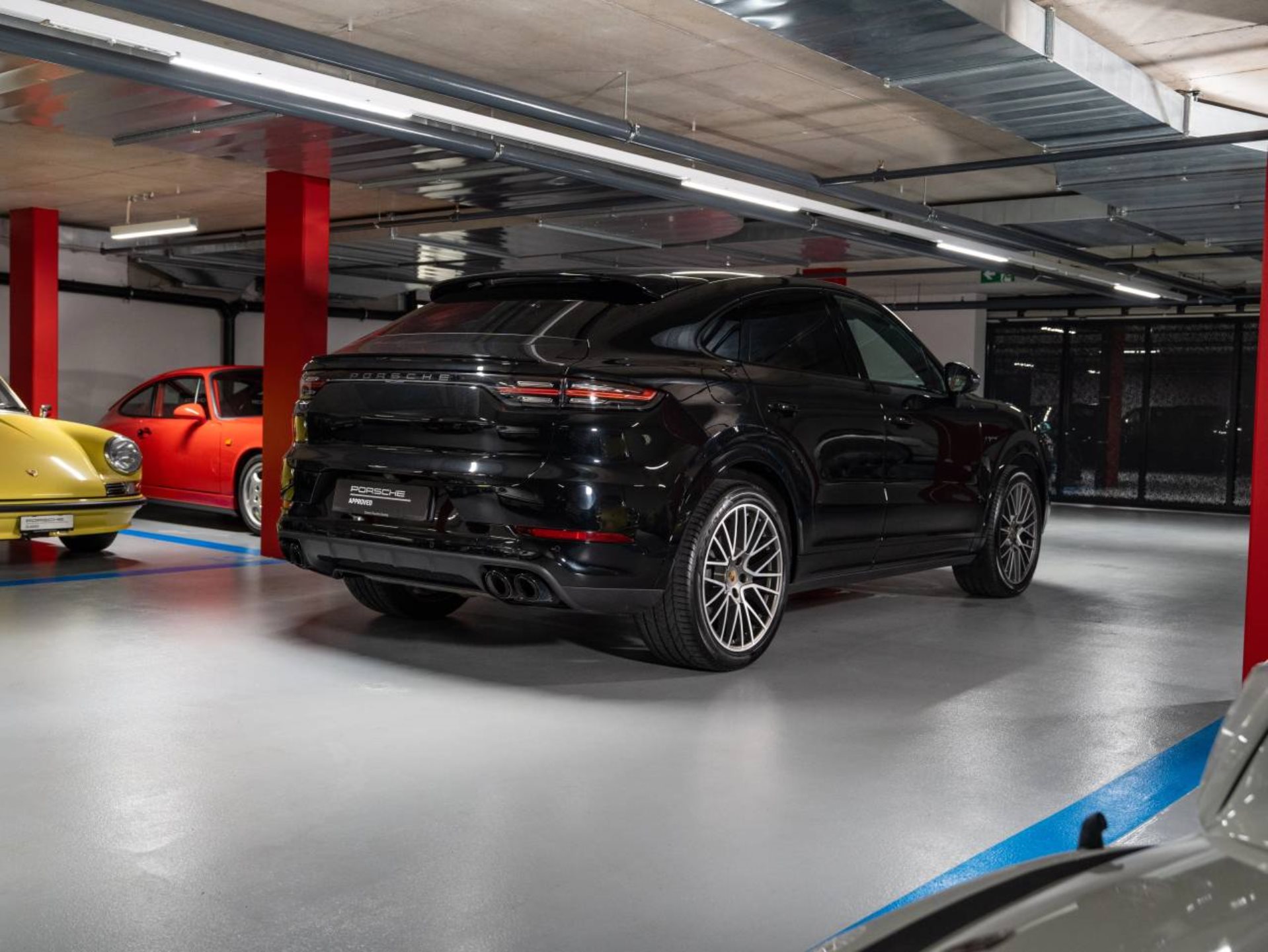 PORSCHE Cayenne E-Hybrid Coupé Platinum Edition (MY23)-image-7