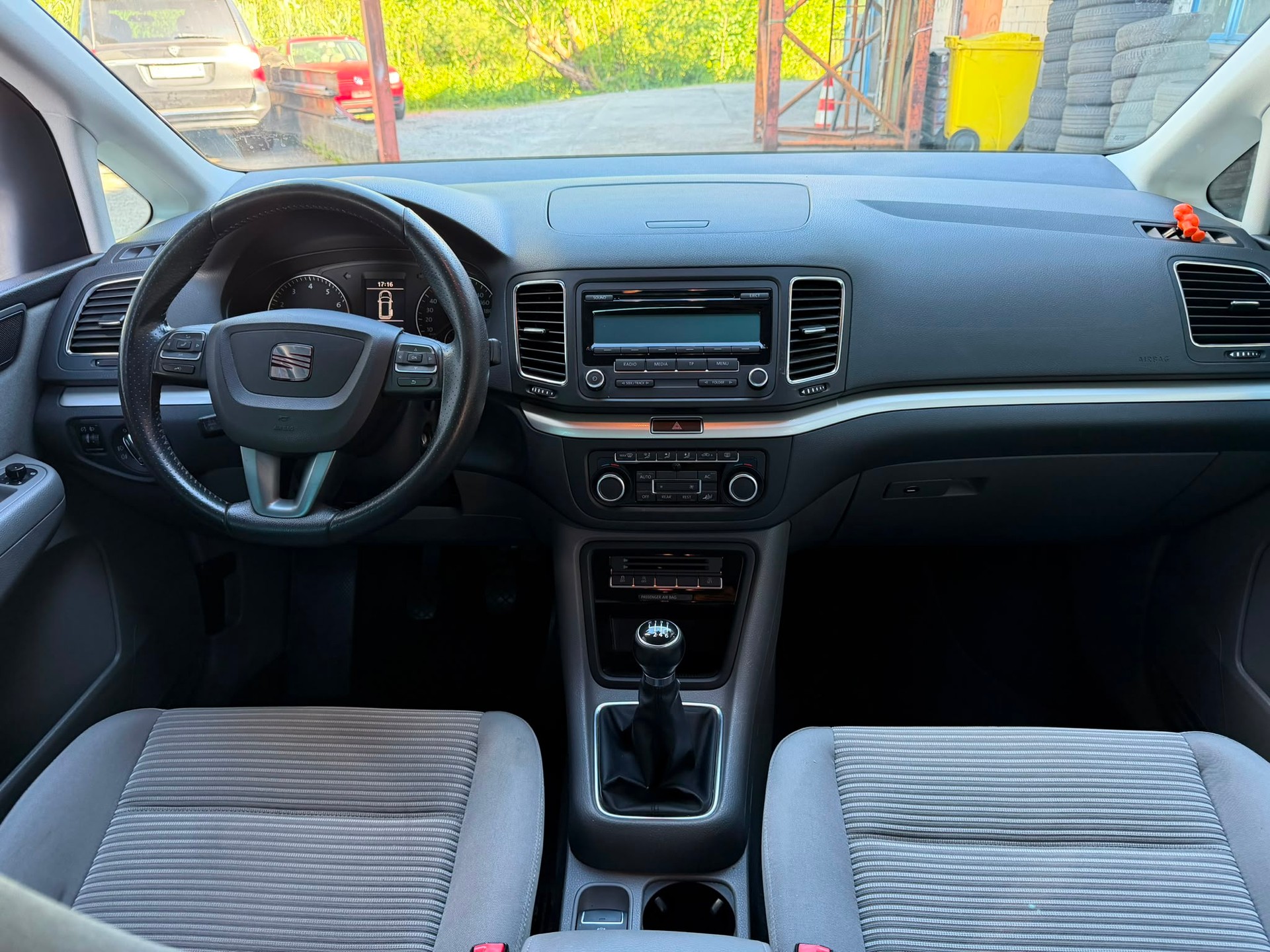 SEAT ALHAMBRA 1.4 7 Platz-image-2
