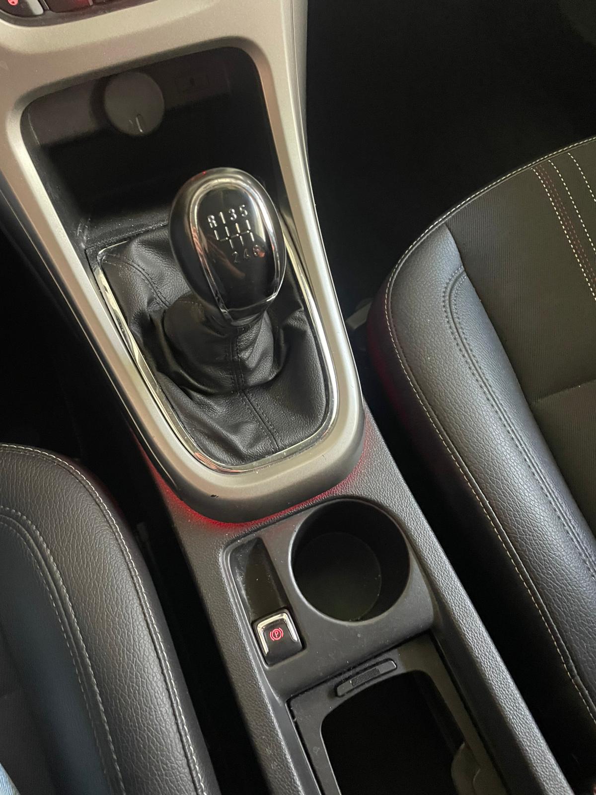 OPEL Astra ST 1.4i 16V Turbo Anniversary Ed-image-17