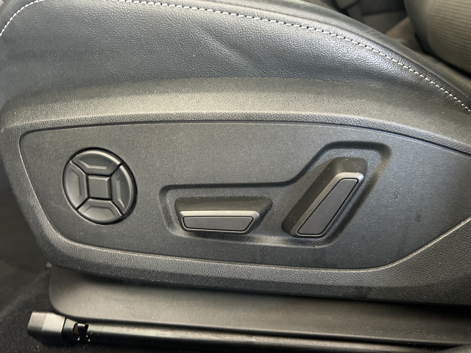AUDI A3 Sportback 35 TFSI advanced Attraction S-tronic-image-19