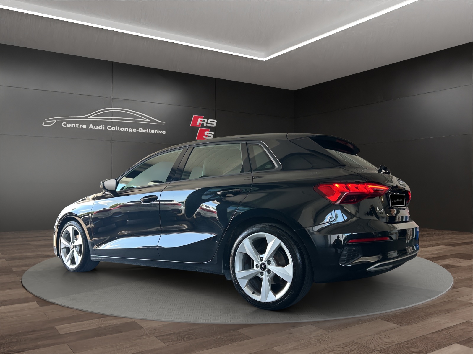 AUDI A3 Sportback 35 TFSI advanced Attraction S-tronic-showroom-element-3