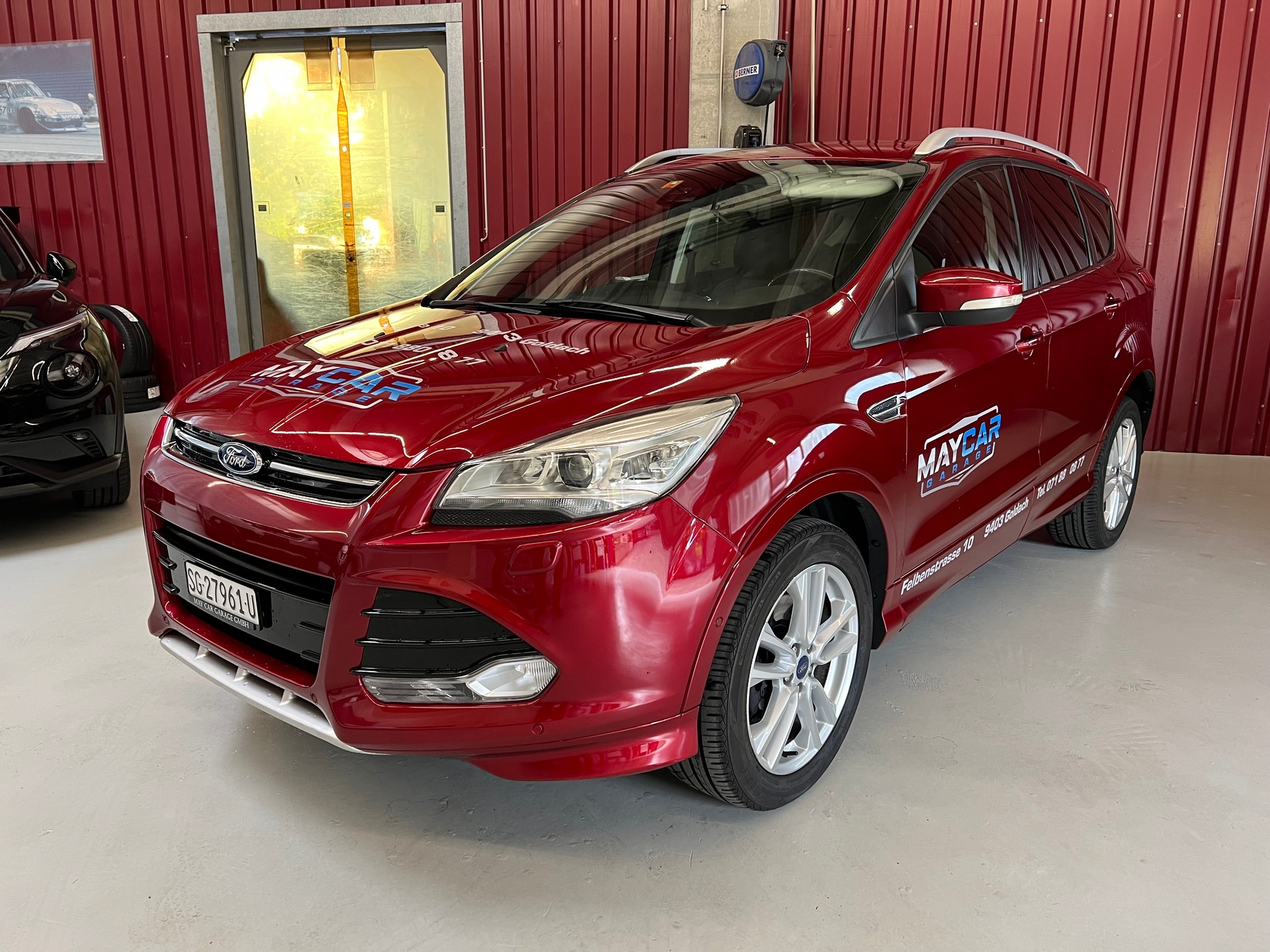 FORD Kuga 2.0 TDCi Titanium S 4WD PowerShift-showroom-element-1