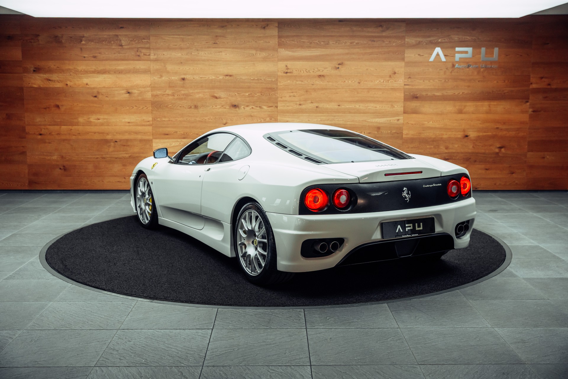 FERRARI 360 Challenge Stradale Bianco Avus-showroom-element-2