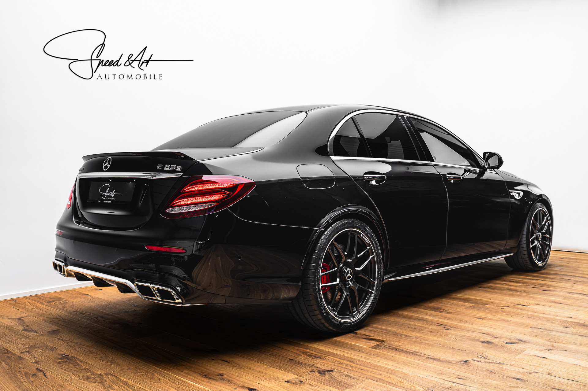 MERCEDES-BENZ E 63 AMG S 4Matic Speedshift MCT | OHNE OPF | 1. HAND-image-4
