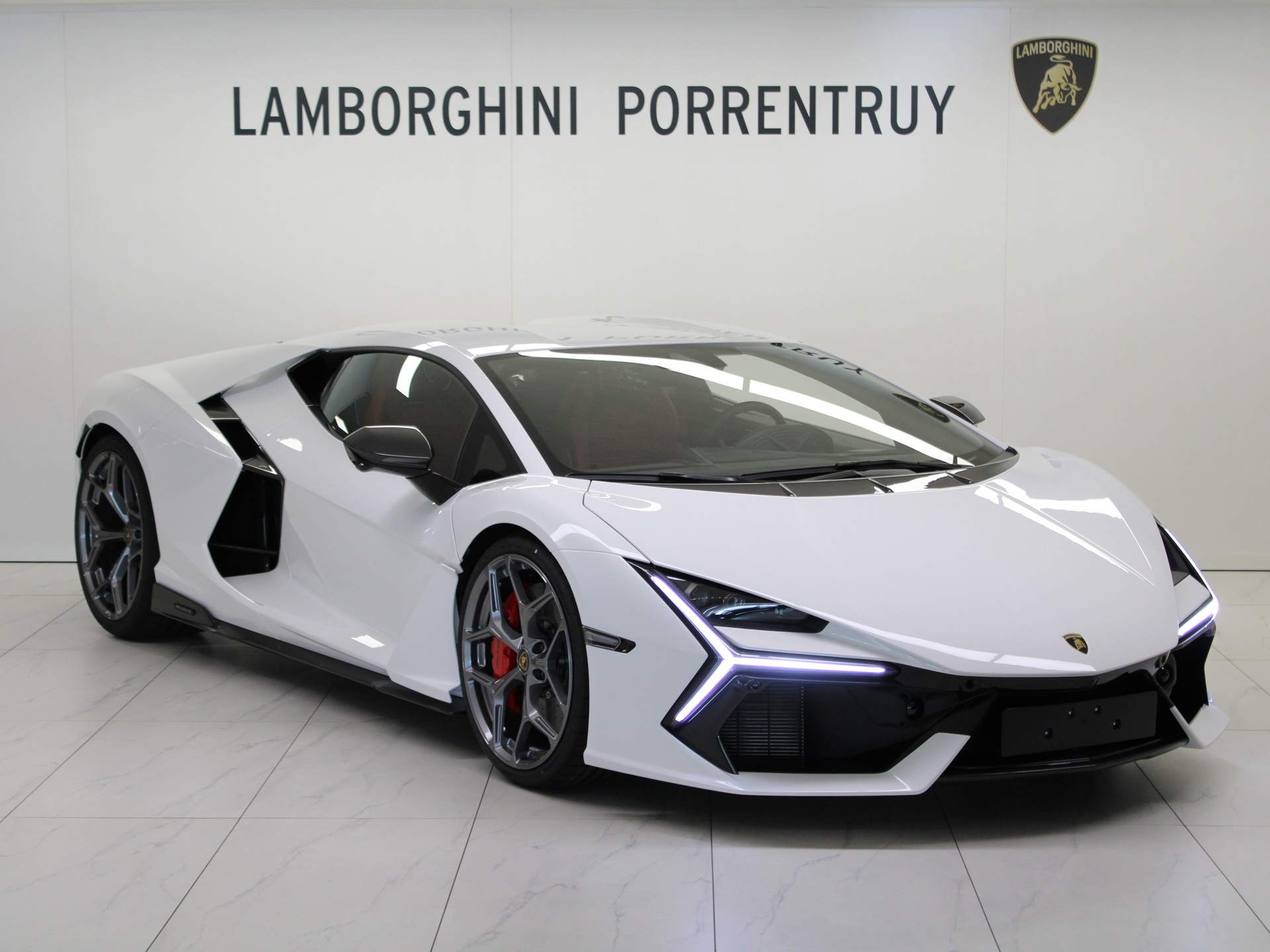 LAMBORGHINI Revuelto HPEV