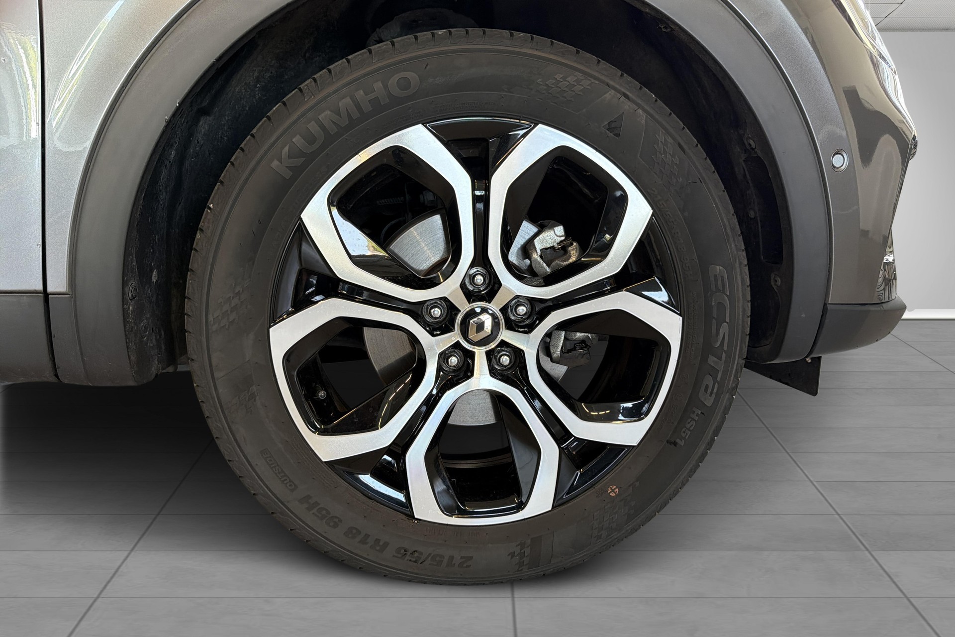RENAULT Arkana 1.6 E-Tech Techno-showroom-element-3