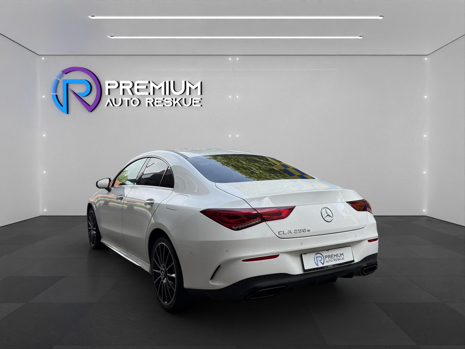 MERCEDES-BENZ CLA 250 e AMG Line 8G-DCT-showroom-element-3