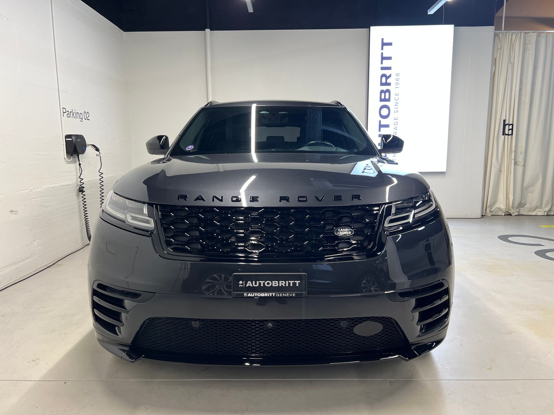 LAND ROVER Range Rover Velar 3.0 I6 R-Dynamic SE-image-9