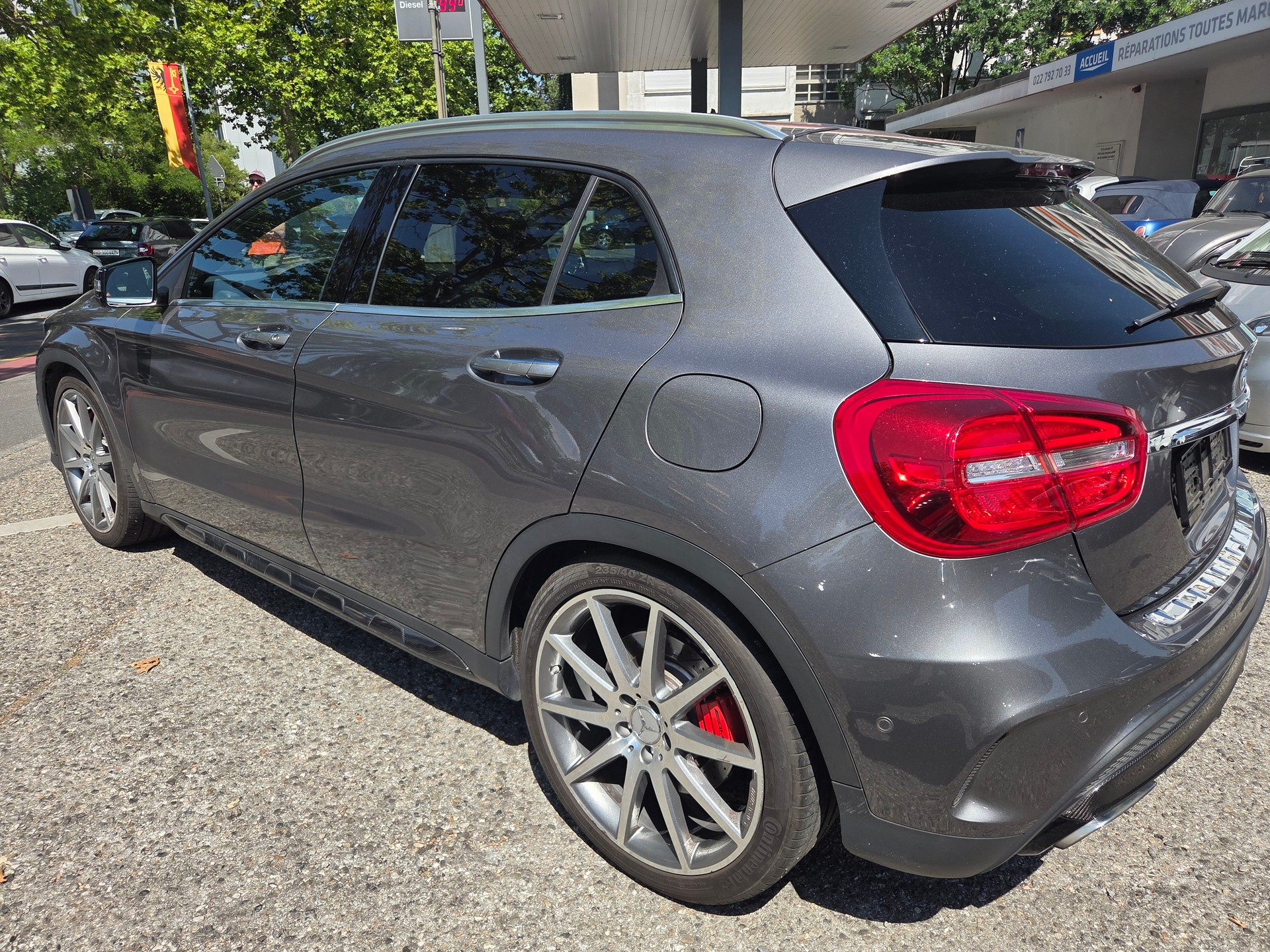 MERCEDES-BENZ GLA 45 AMG 4Matic 7G-DCT-image-2
