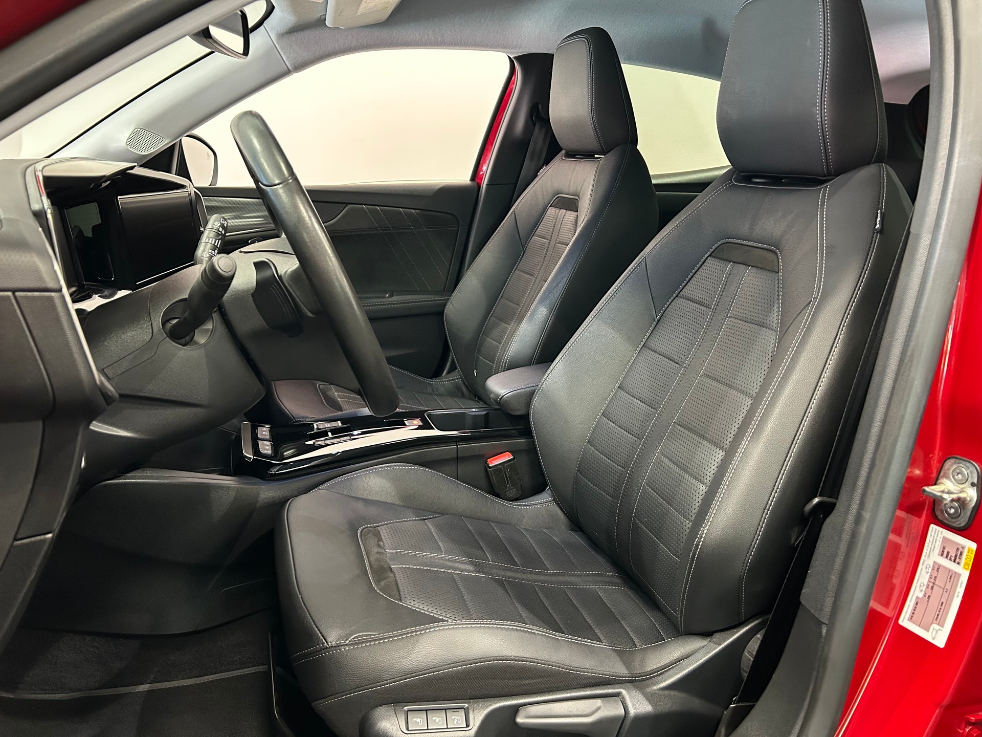 OPEL Mokka 1.2 Direct Injection Turbo Ultimate Aut.-image-9