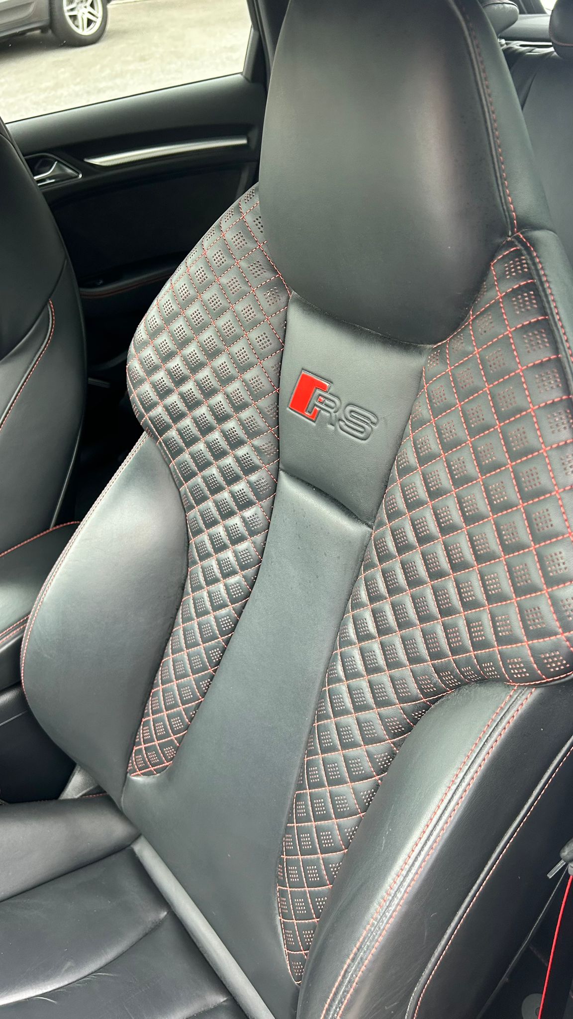 AUDI RS3 Sportback 2.5 TSI quattro S-tronic-image-8