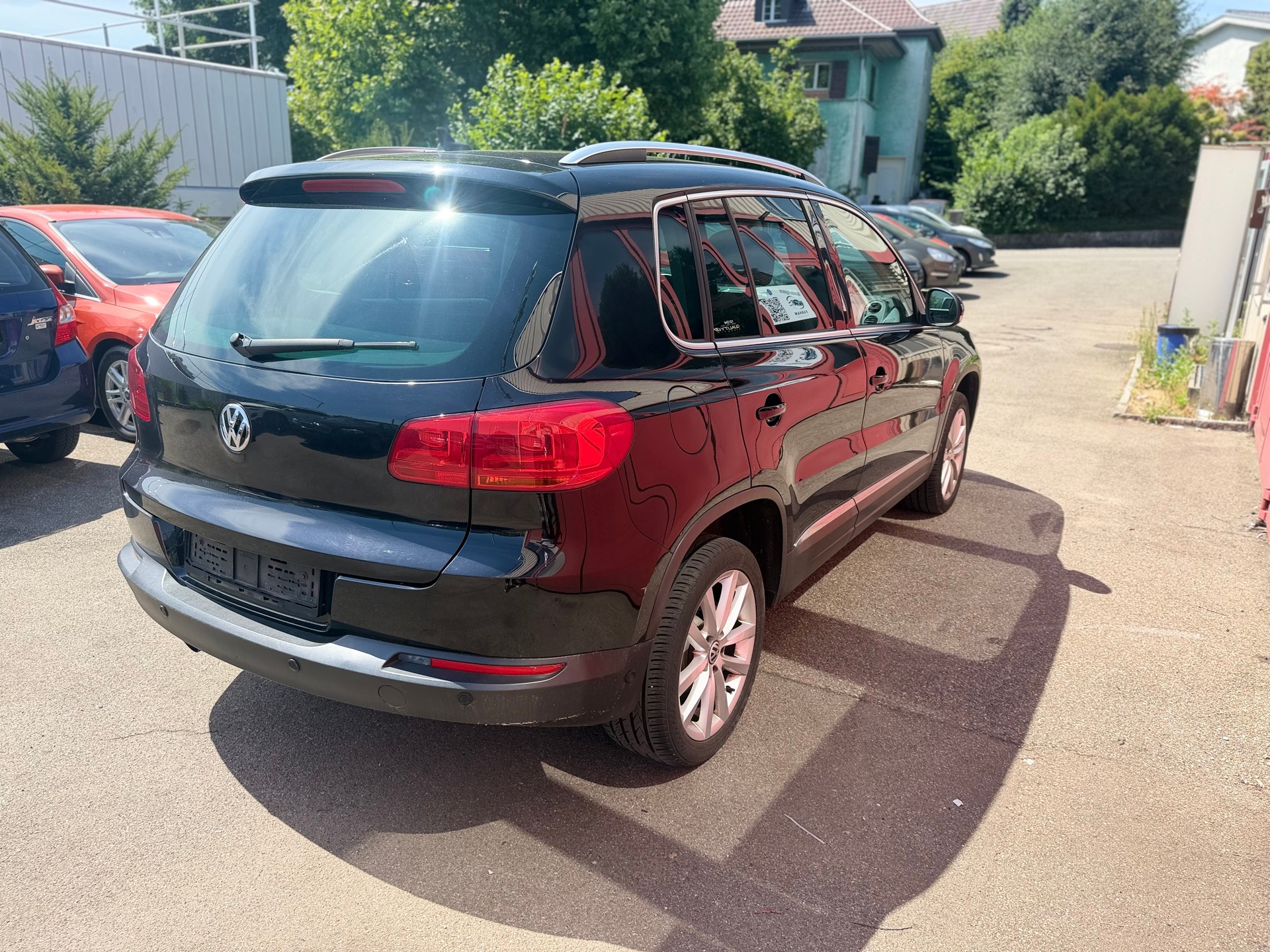 VW Tiguan 2.0 TDI BlueMotion Sport&Style 4Motion DSG-image-3