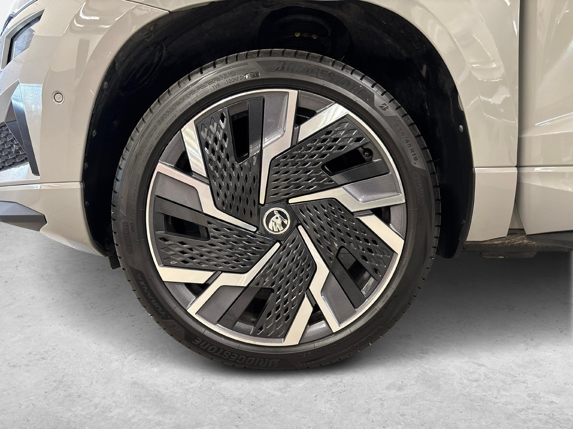 SKODA Karoq 2.0 TSI SportLine 4x4 DSG-image-18