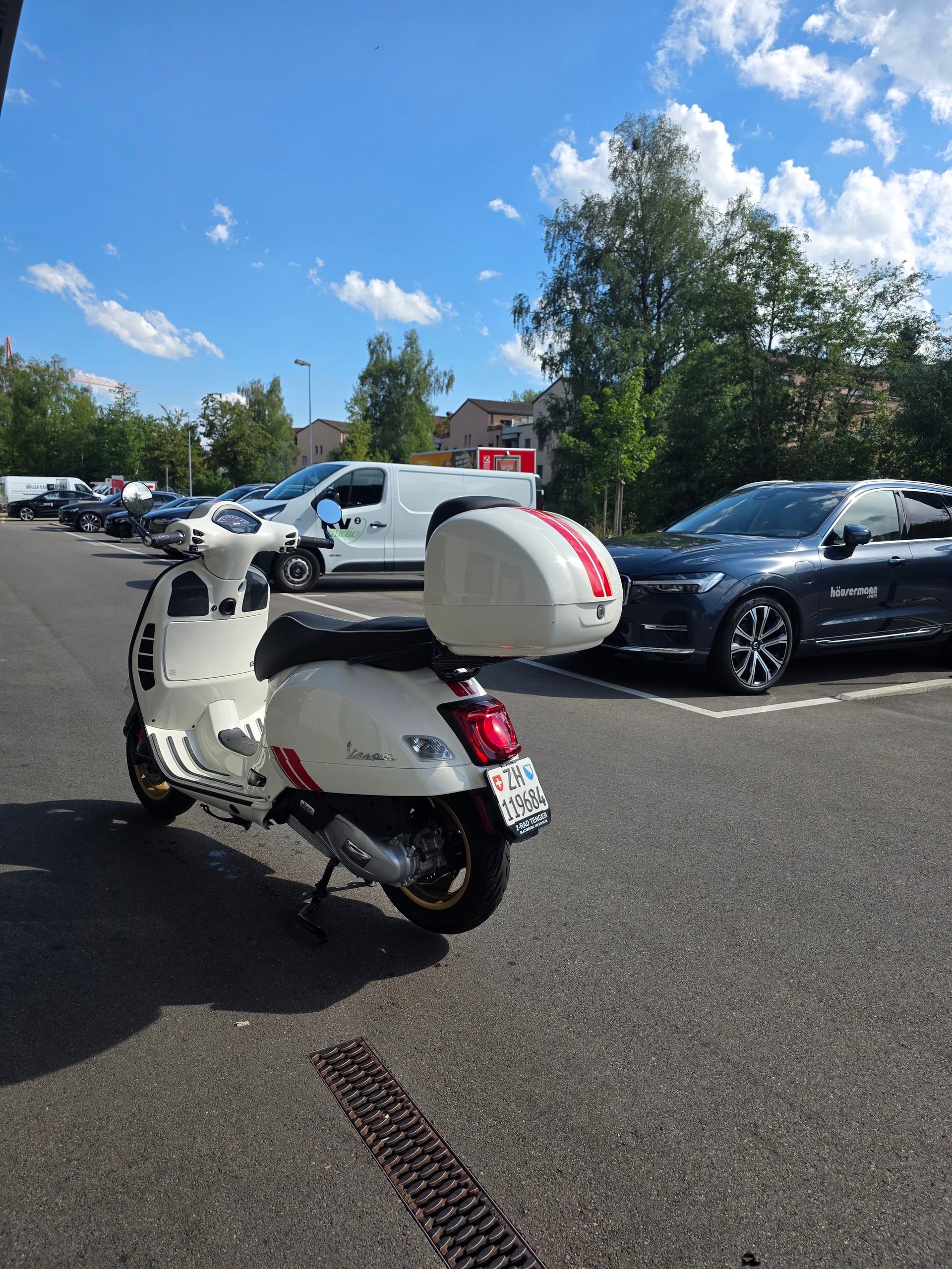 PIAGGIO Vespa GTS 125 ABS-image-4