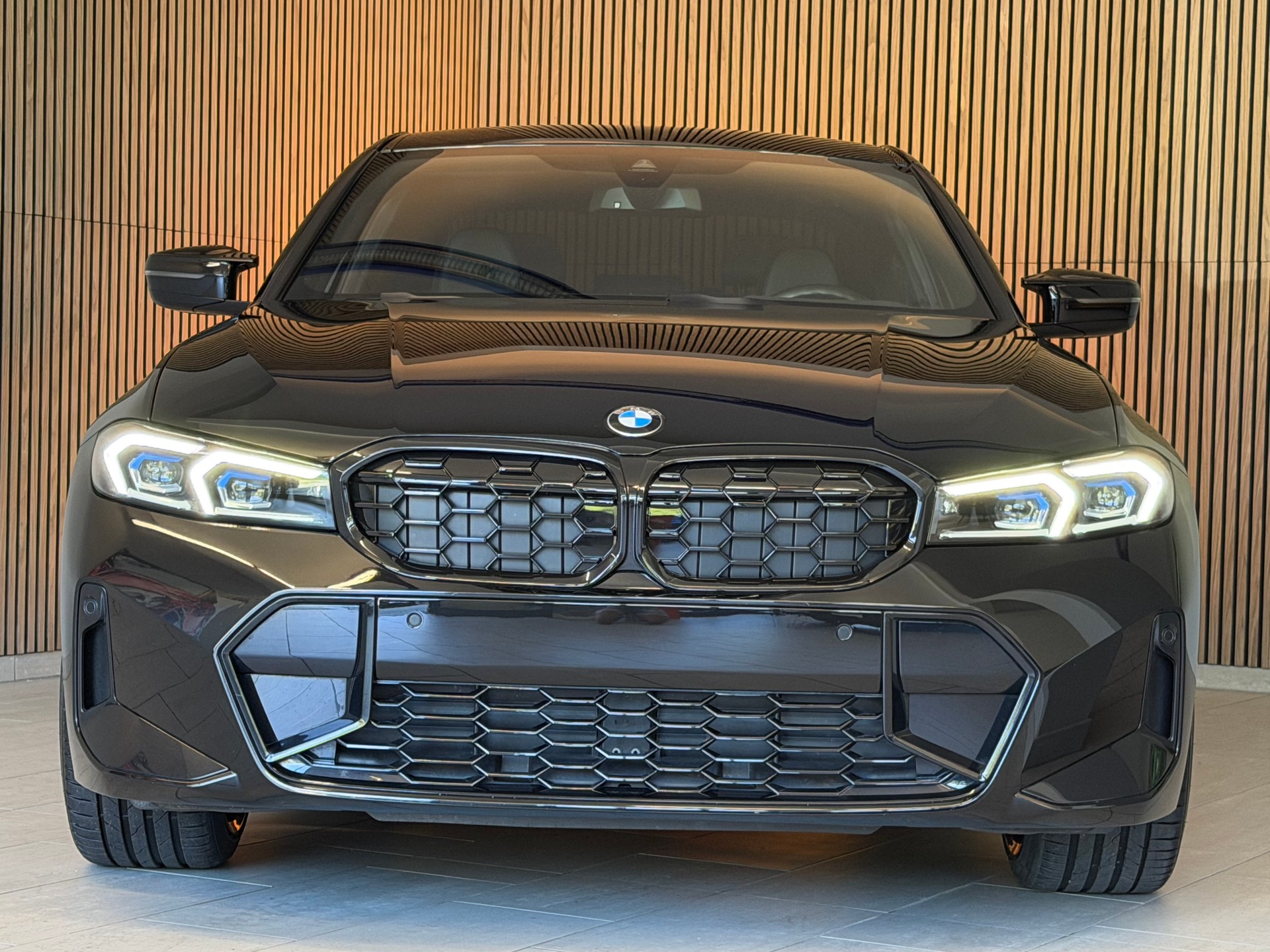 BMW M340i xDrive 48V Steptronic M Sport-showroom-element-2
