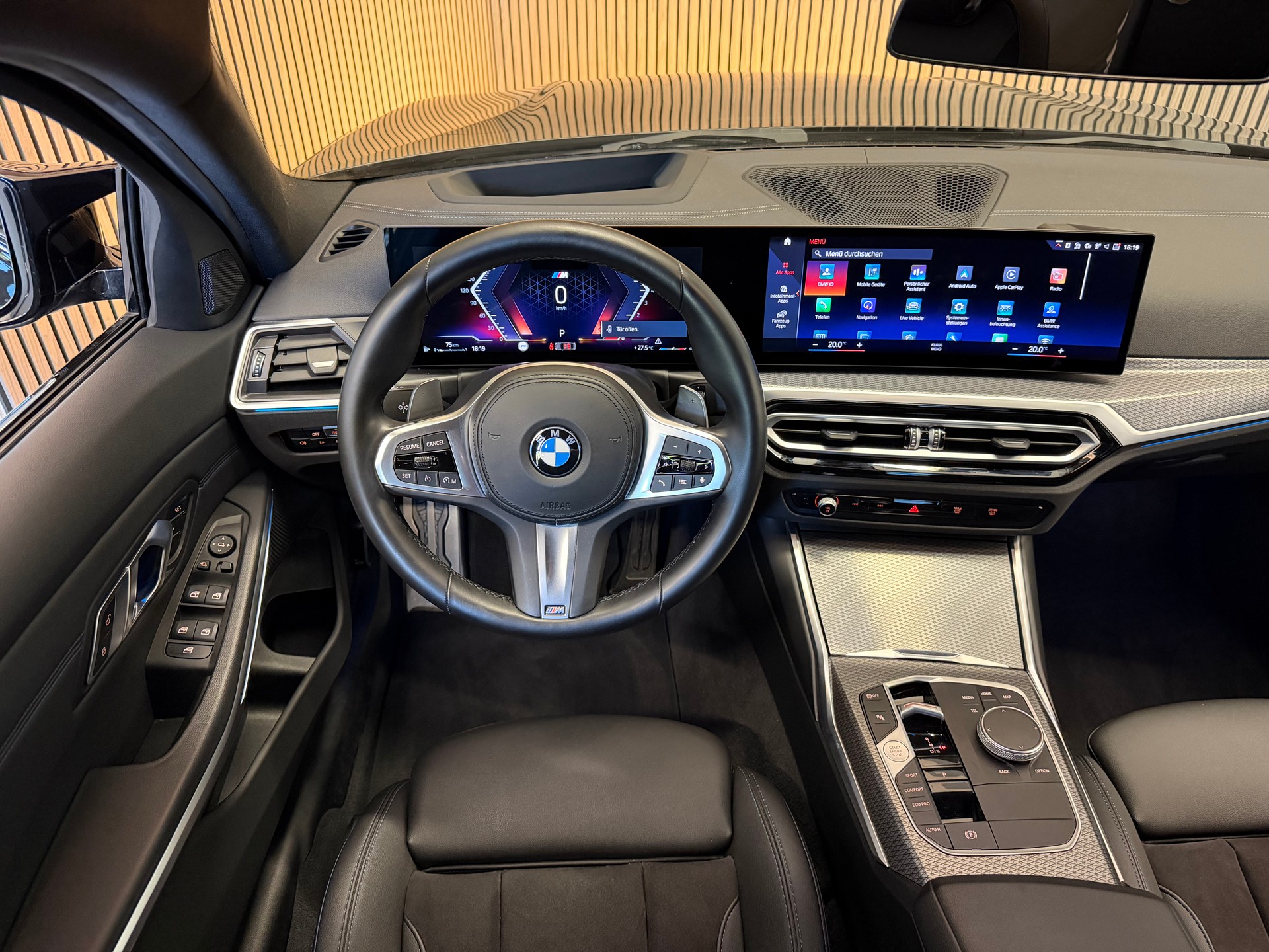 BMW M340i xDrive 48V Steptronic M Sport-image-13