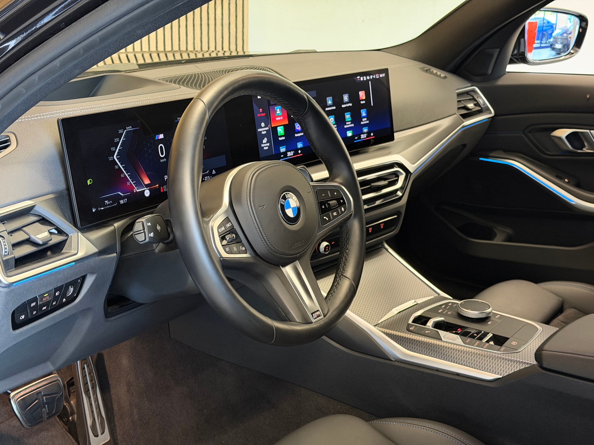 BMW M340i xDrive 48V Steptronic M Sport-image-10