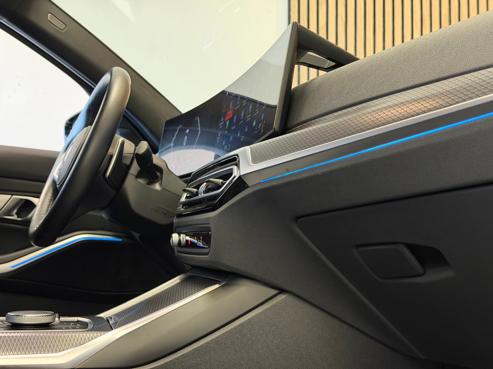 BMW M340i xDrive 48V Steptronic M Sport-image-19