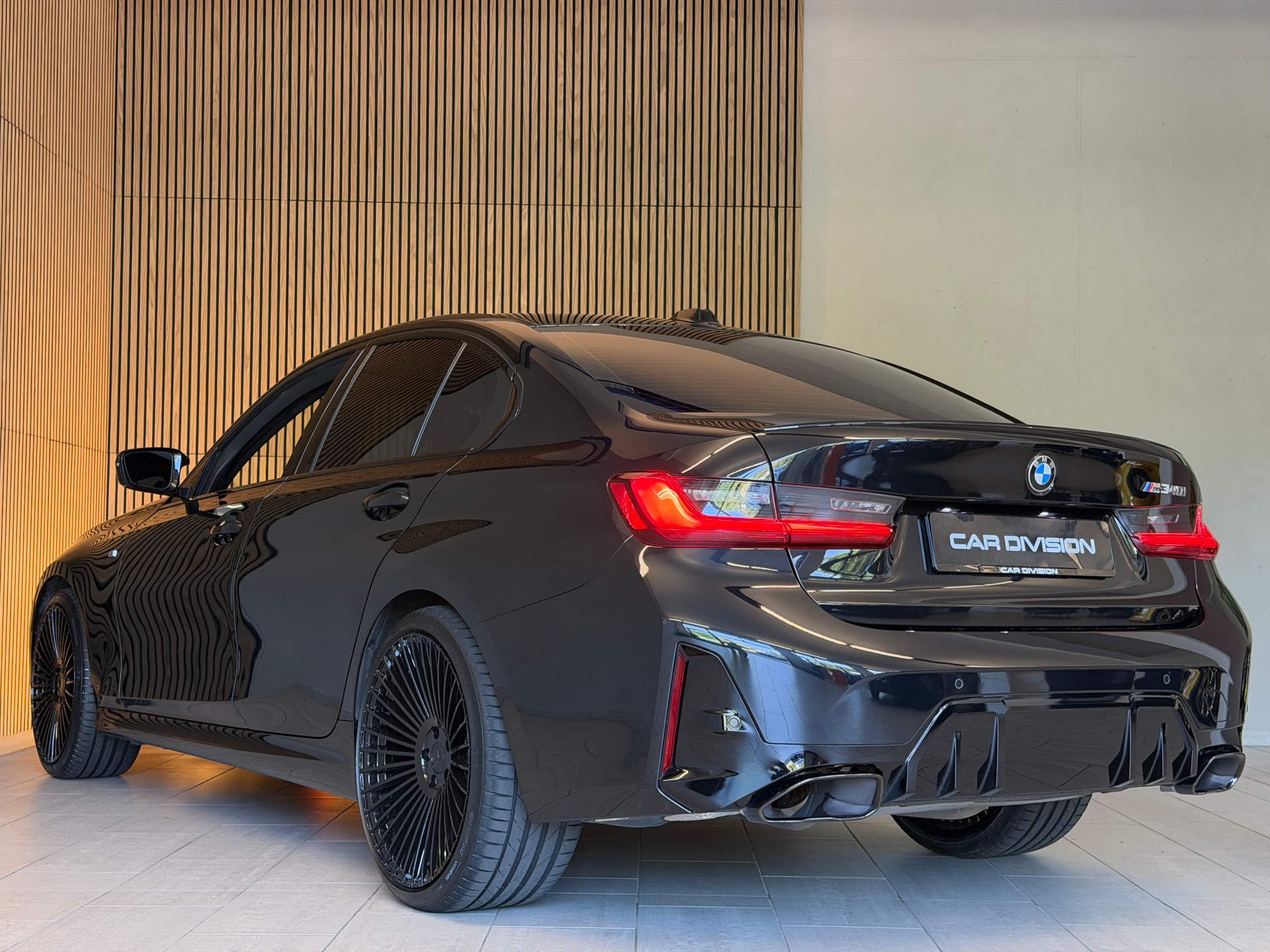 BMW M340i xDrive 48V Steptronic M Sport-image-9