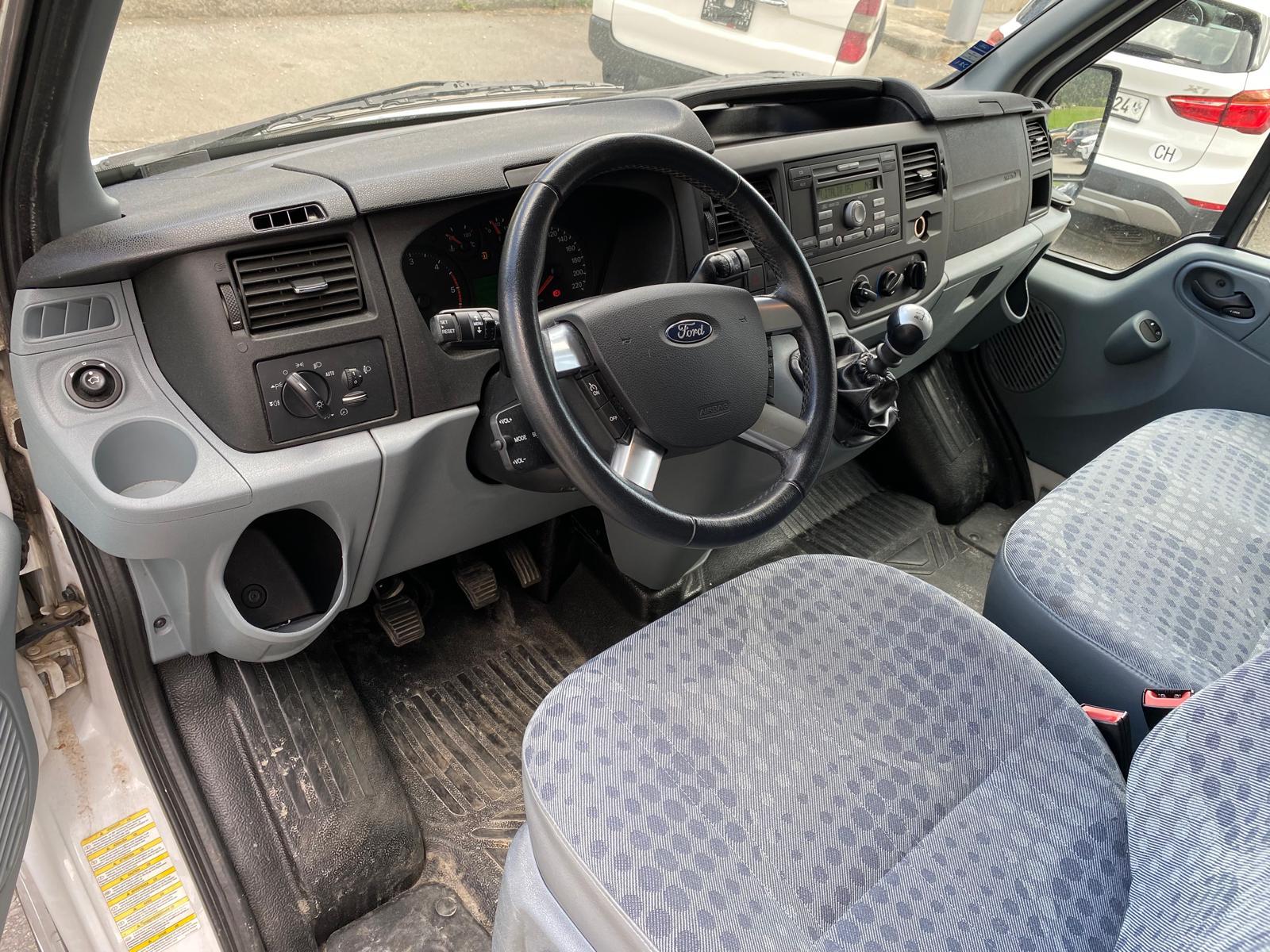 FORD Transit Kombi 330 S 2.4 TDCi 140 Trend 4x4-image-8