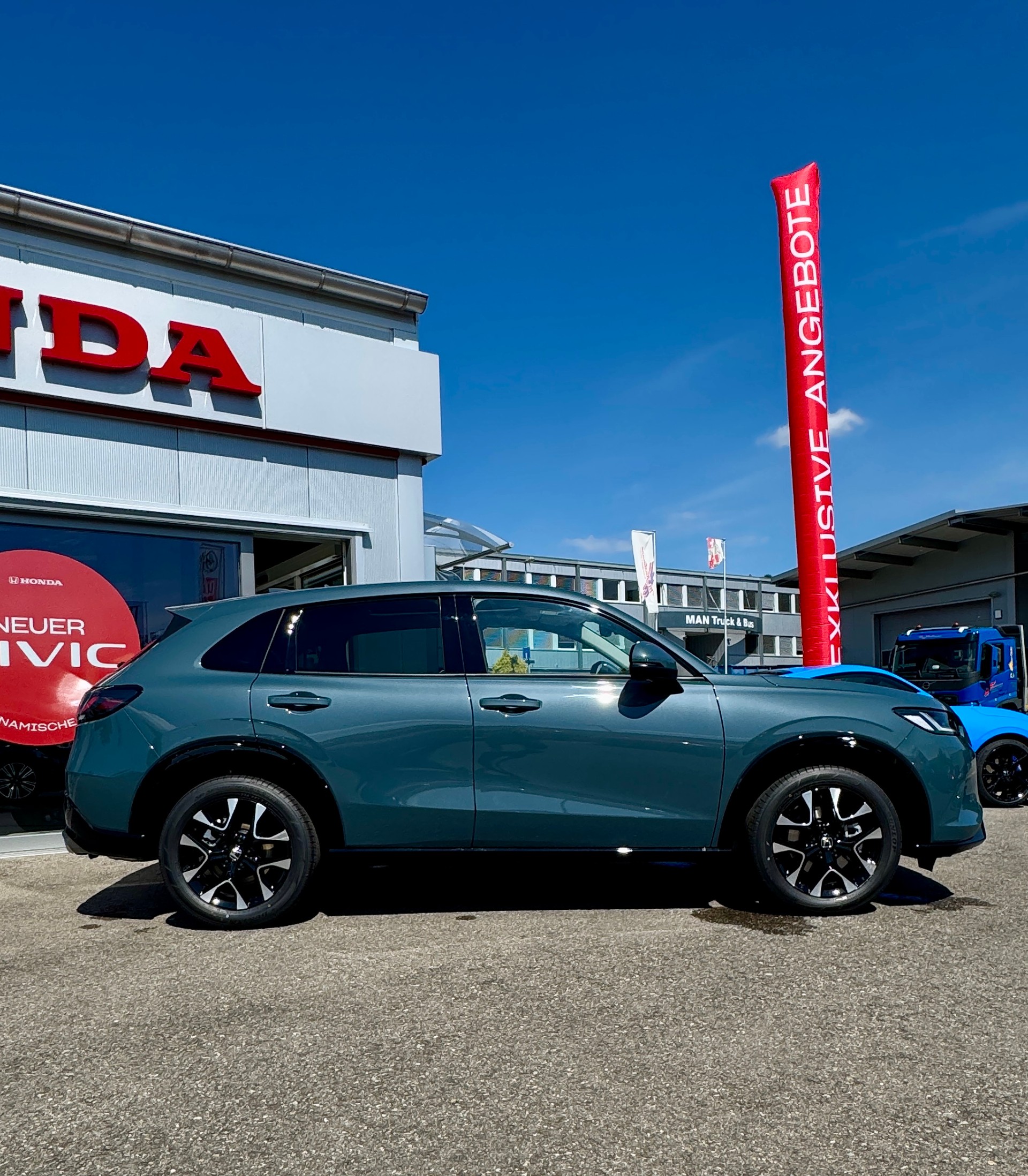 HONDA ZR-V 2.0i MMD Hybrid Advance Automatic Modell 2027 1.9% Leasing Aktion unschlagbar mit 8 Jahren Garantie-showroom-element-3
