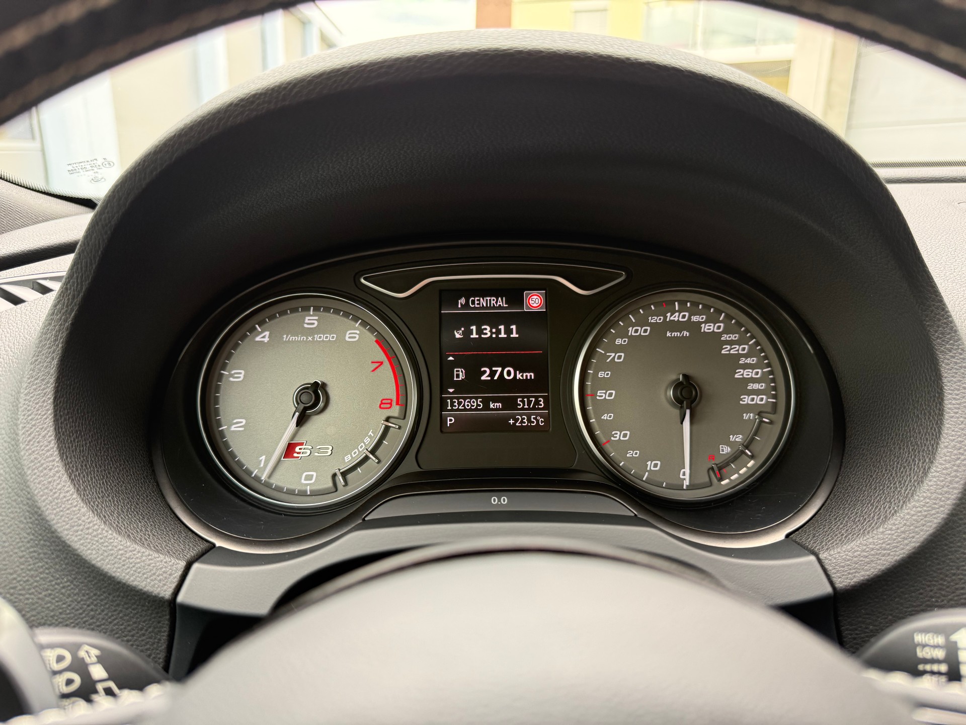 AUDI S3 Sportback 2.0 TFSI quattro S-tronic-image-13