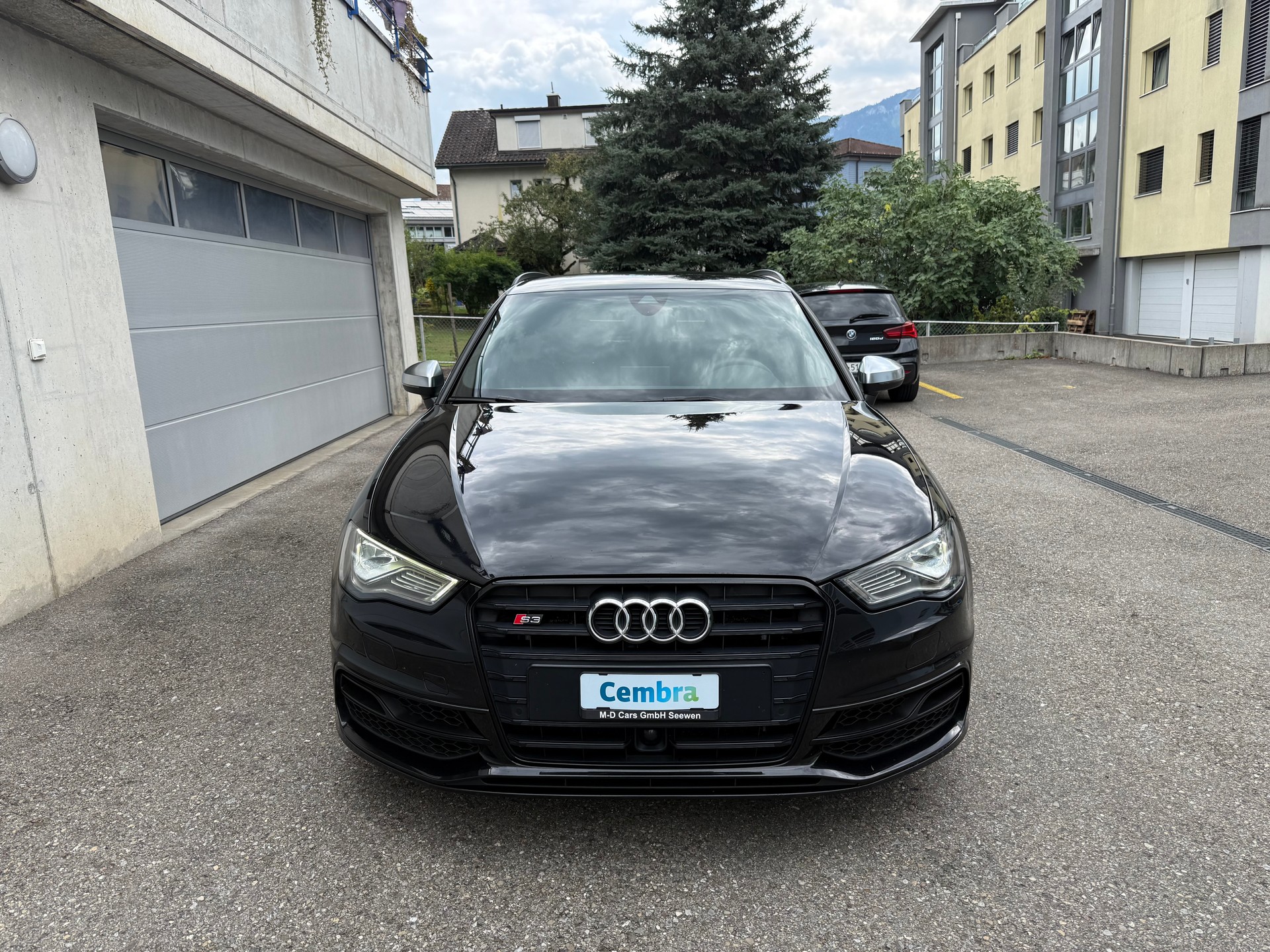AUDI S3 Sportback 2.0 TFSI quattro S-tronic-showroom-element-1