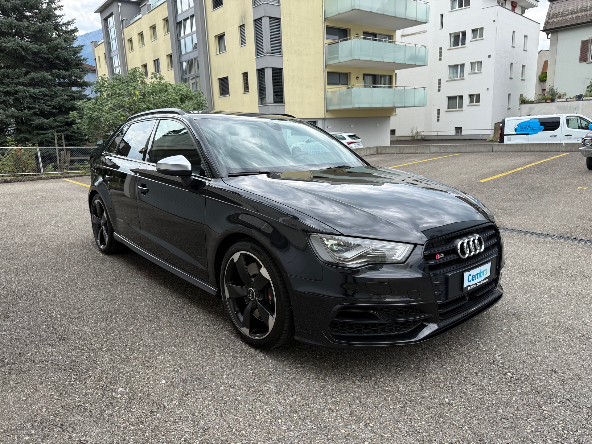 AUDI S3 Sportback 2.0 TFSI quattro S-tronic-showroom-element-2