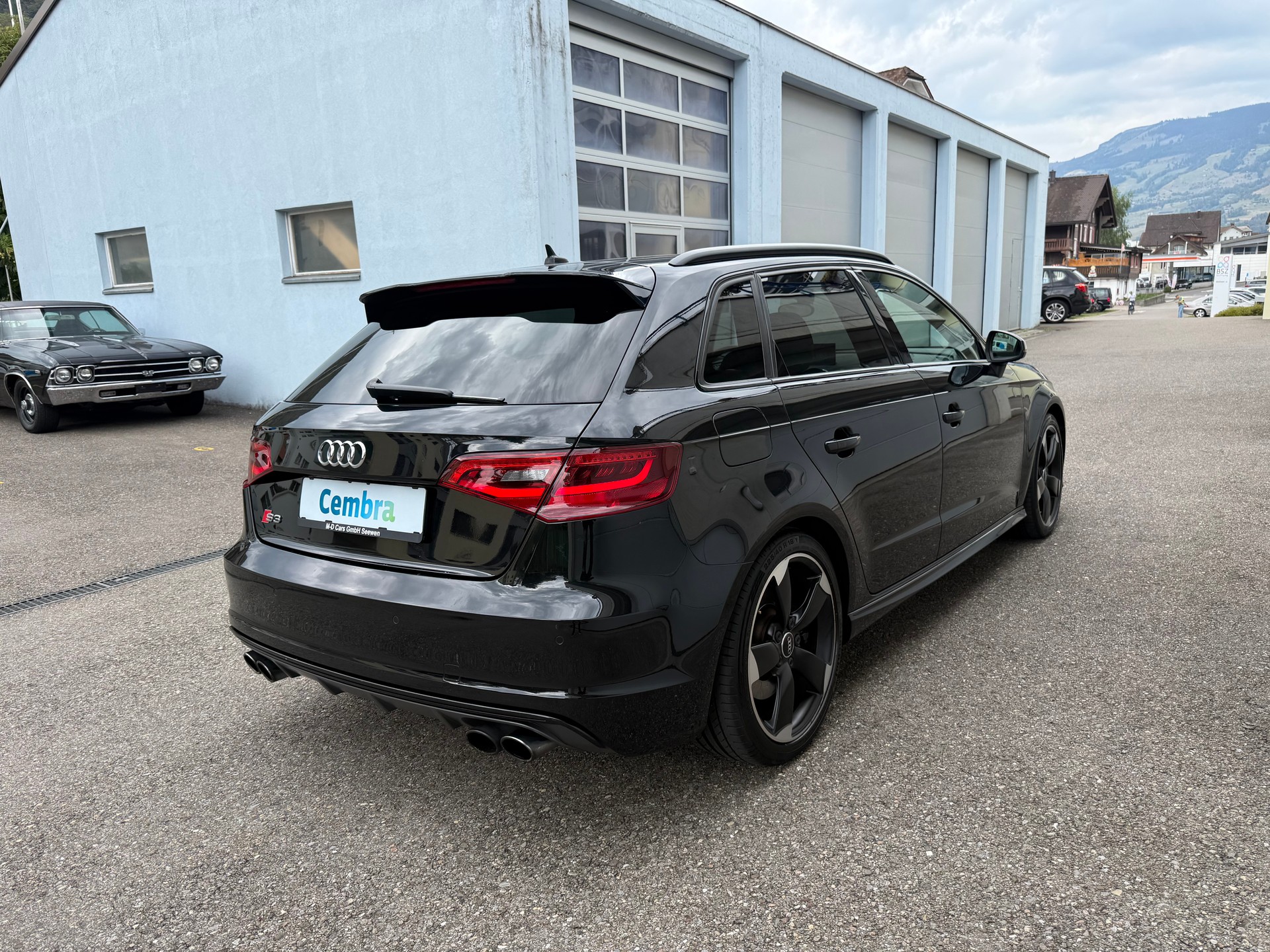 AUDI S3 Sportback 2.0 TFSI quattro S-tronic-showroom-element-3