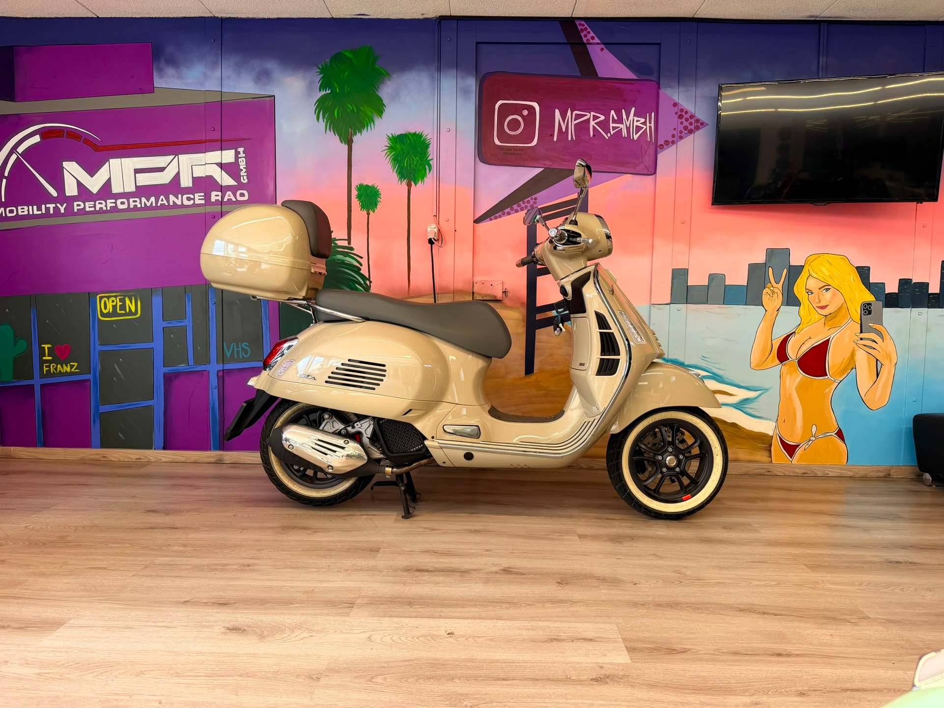 PIAGGIO Vespa GTS 125 ABS-image-0