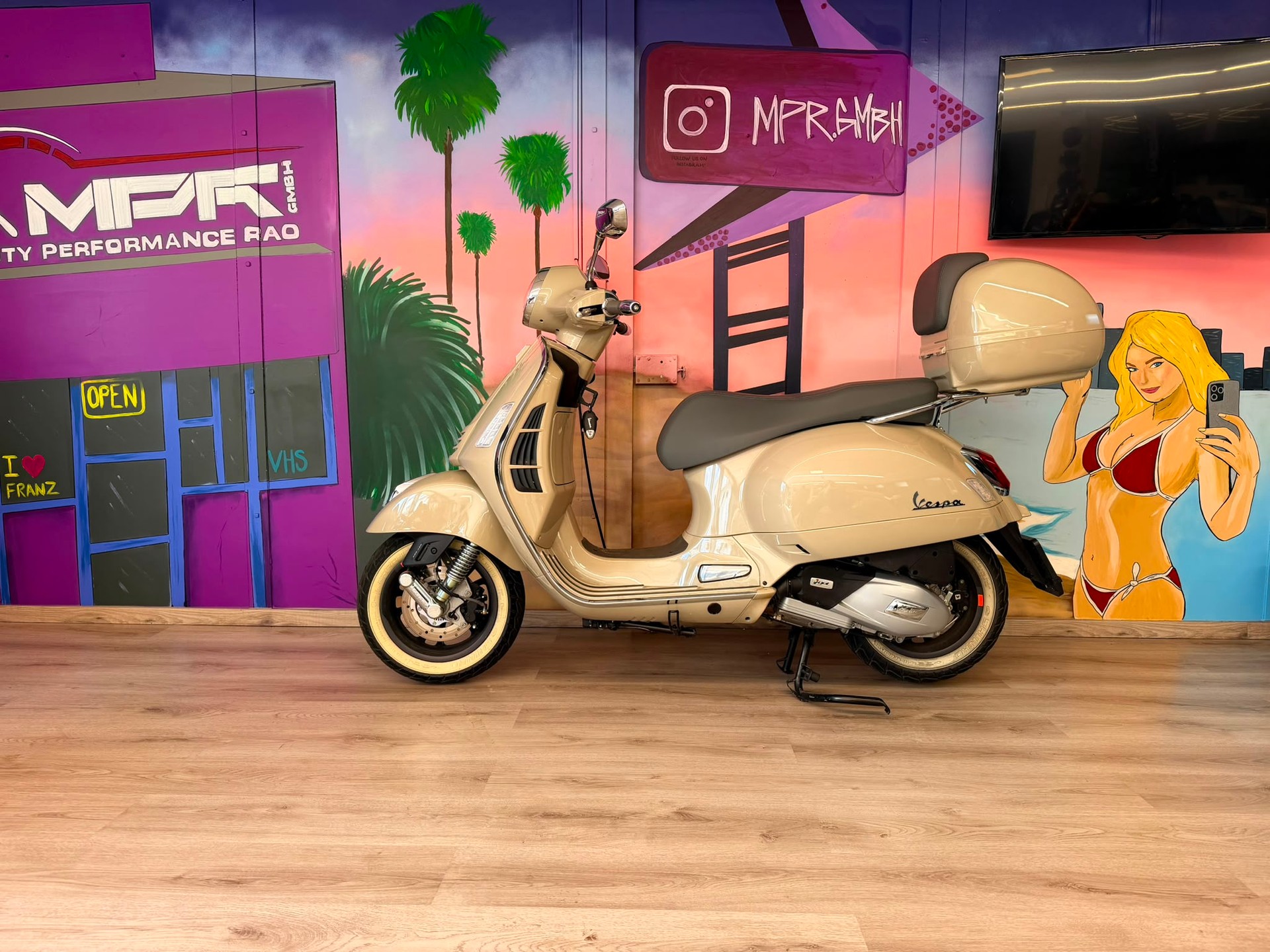PIAGGIO Vespa GTS 125 ABS-image-3