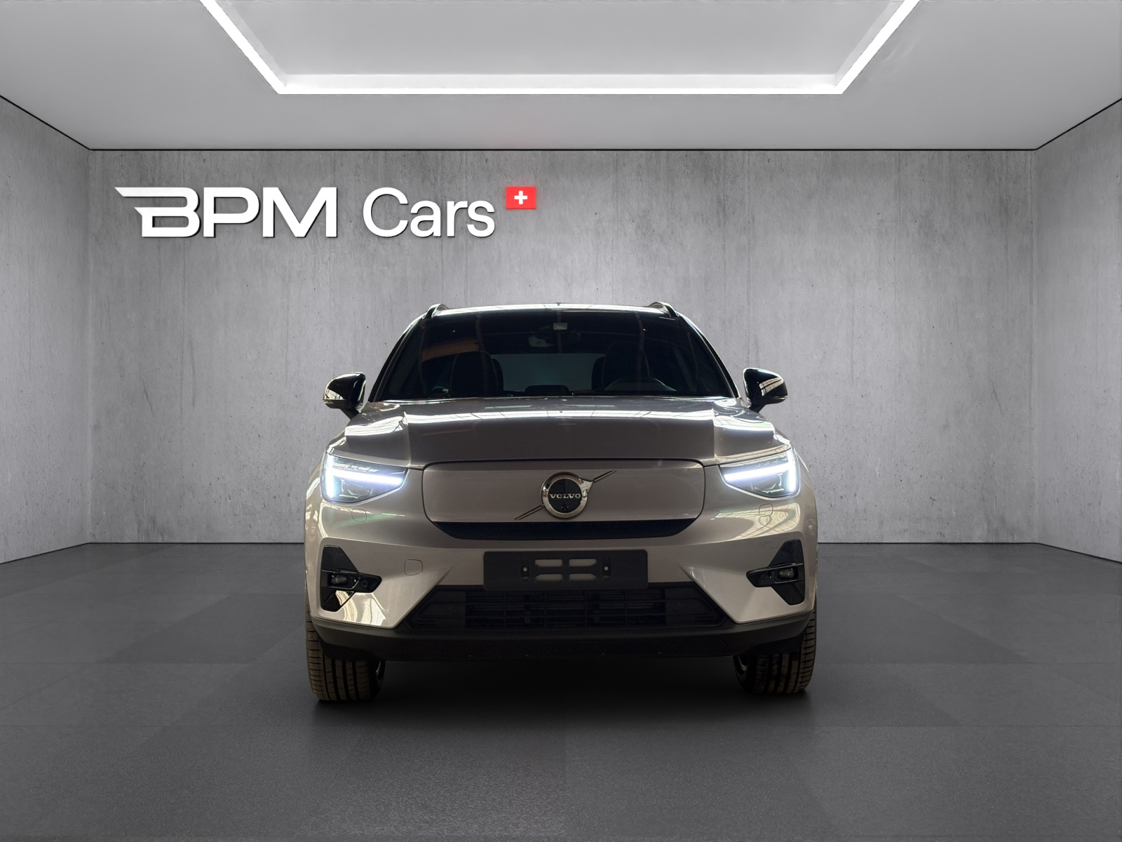 VOLVO EX40 82kWh Twin Motor Performance AWD Ultra-showroom-element-1