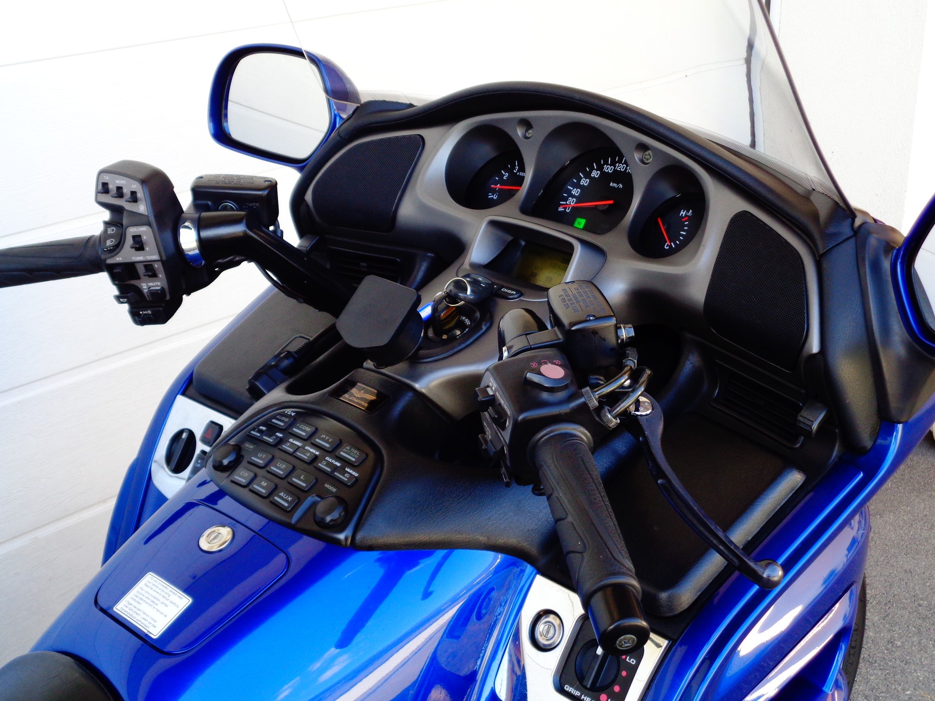 HONDA GL 1800 A Goldwing-image-6