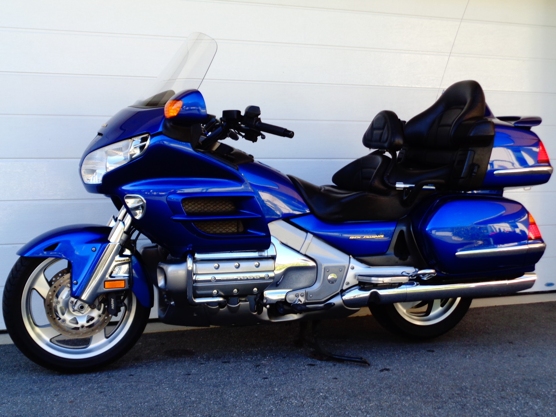 HONDA GL 1800 A Goldwing-image-8