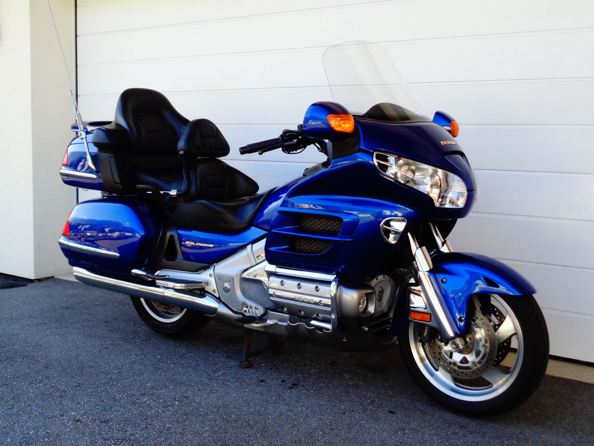 HONDA GL 1800 A Goldwing-image-1