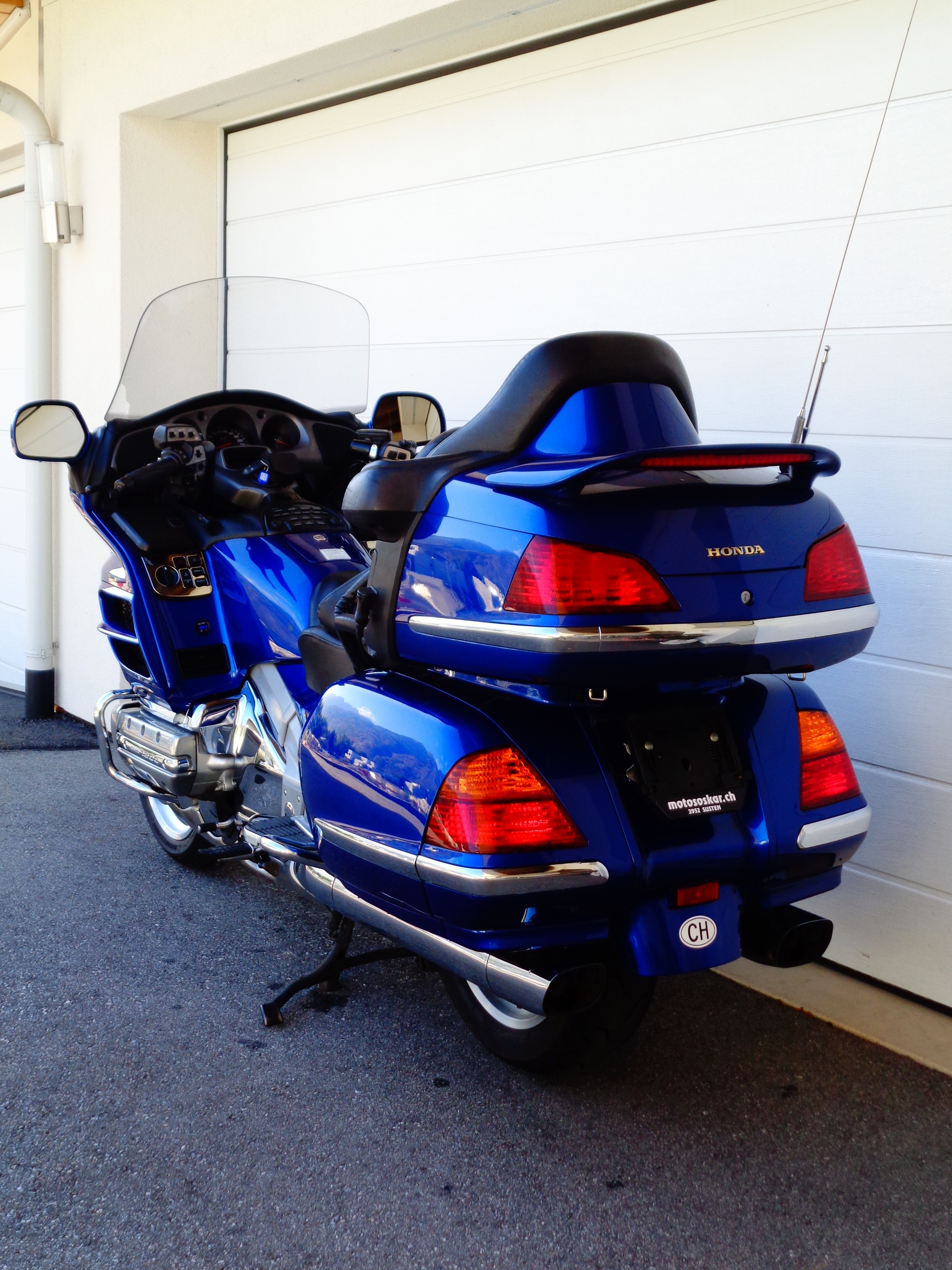 HONDA GL 1800 A Goldwing-image-11