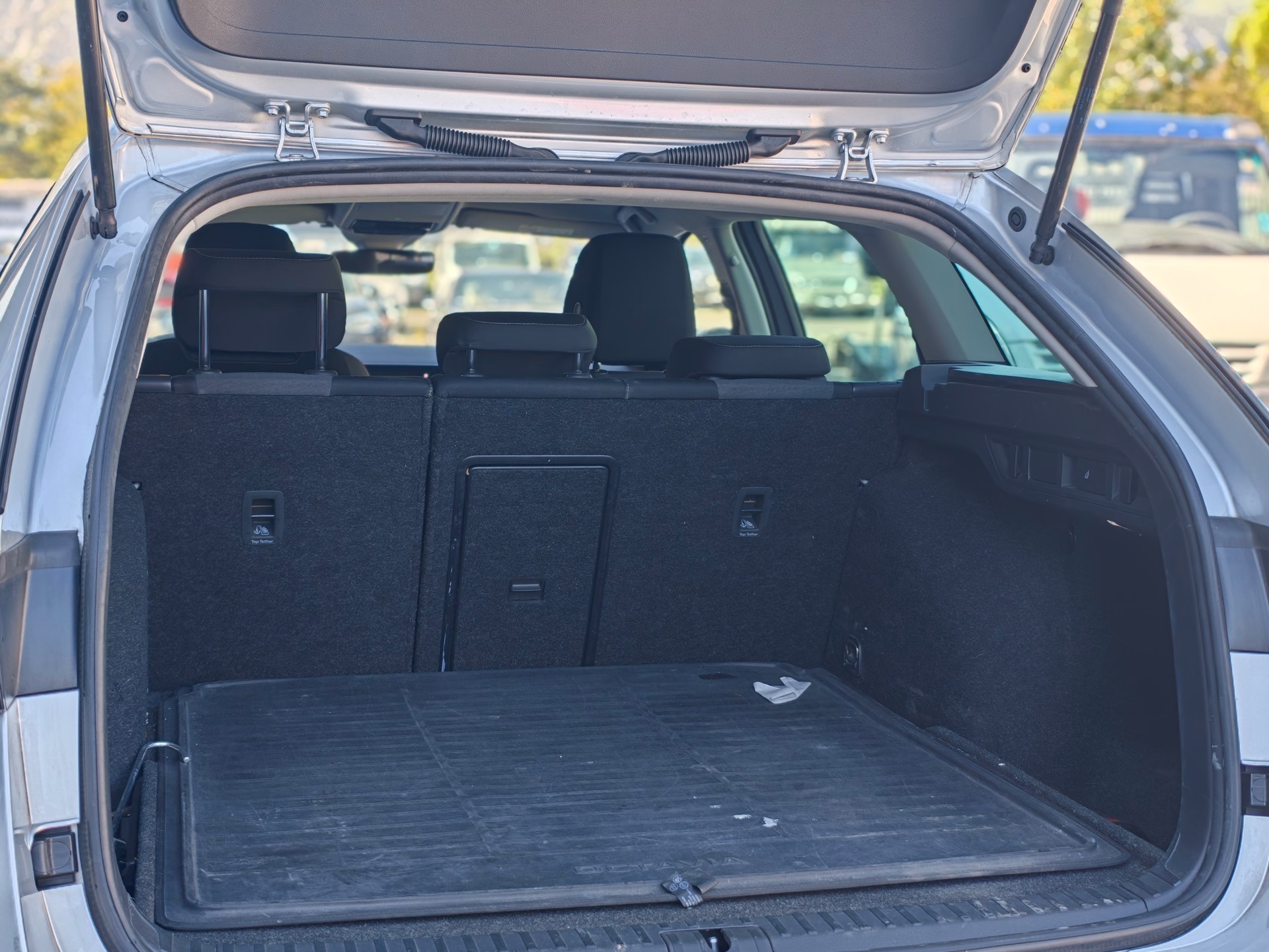 SKODA Octavia Combi 1.5 TSI mHEV DSG Ambition-image-6