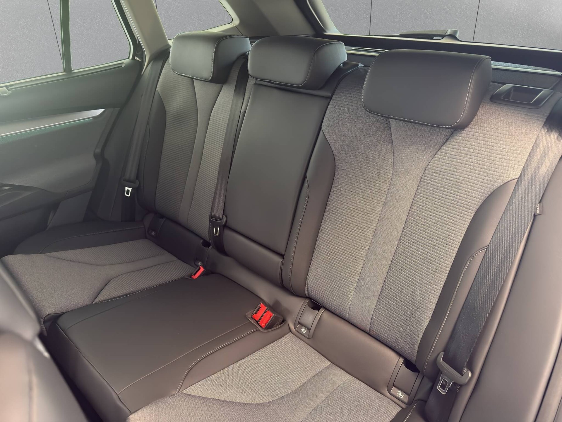 SKODA Enyaq 85x Dynamic 4x4-image-12