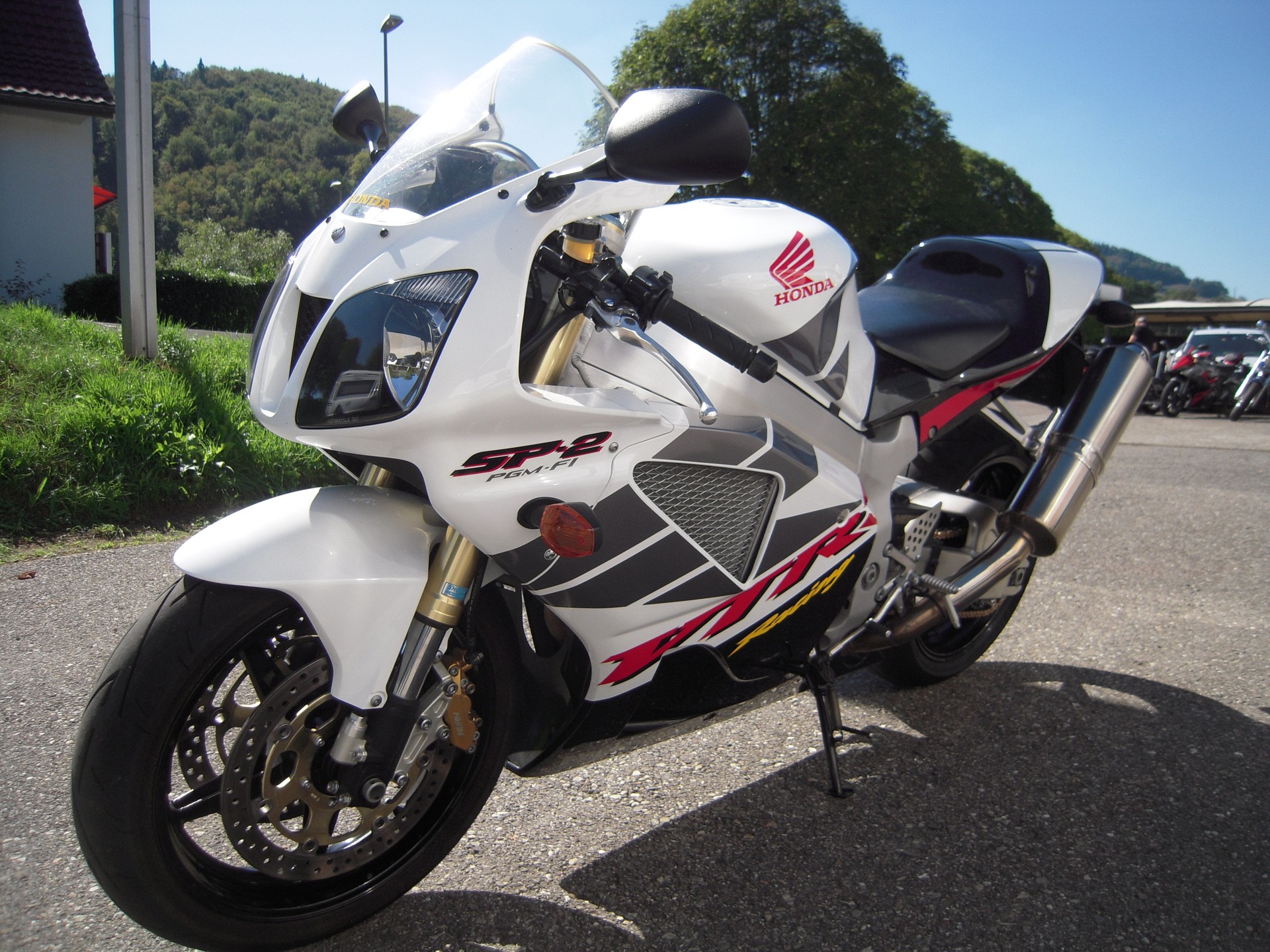 HONDA VTR 1000 SP-2 HRC 2002-image-2