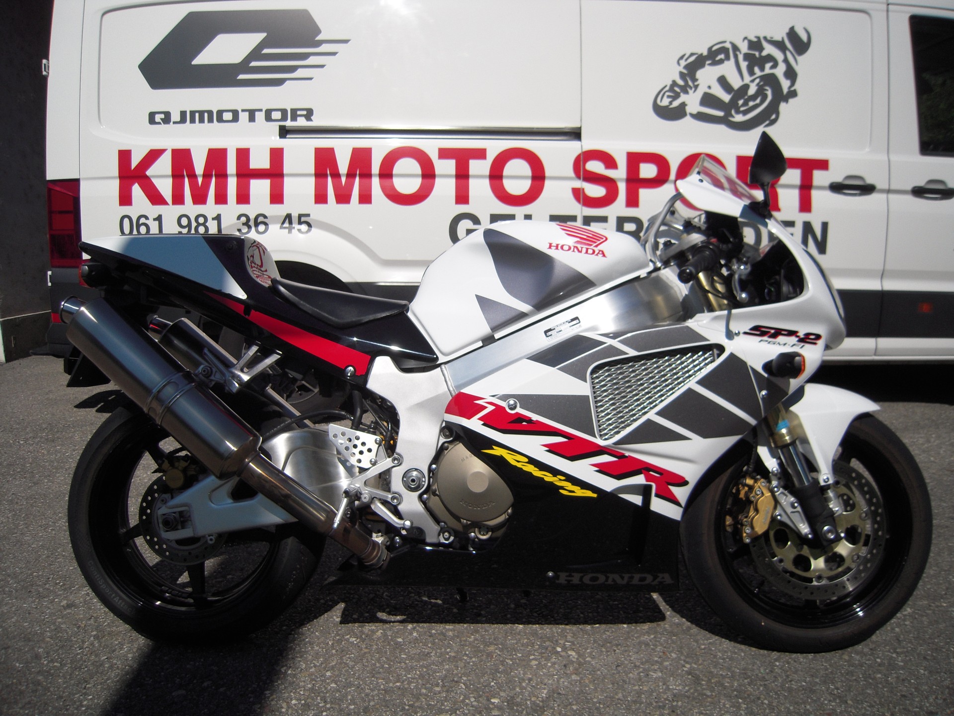 HONDA VTR 1000 SP-2 HRC 2002-image-0