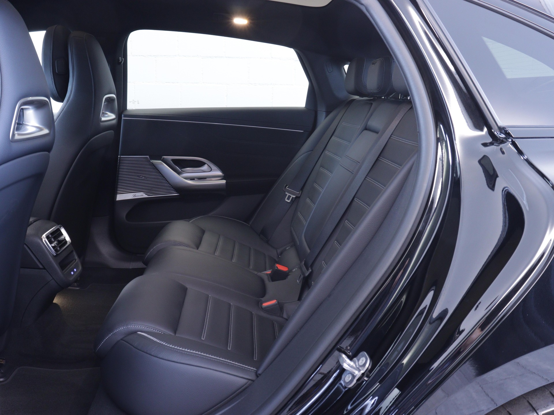 MERCEDES-BENZ C 400 4matic-image-10