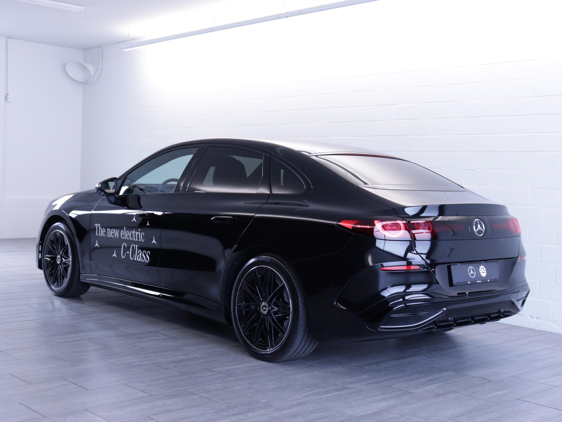 MERCEDES-BENZ C 400 4matic-showroom-element-3