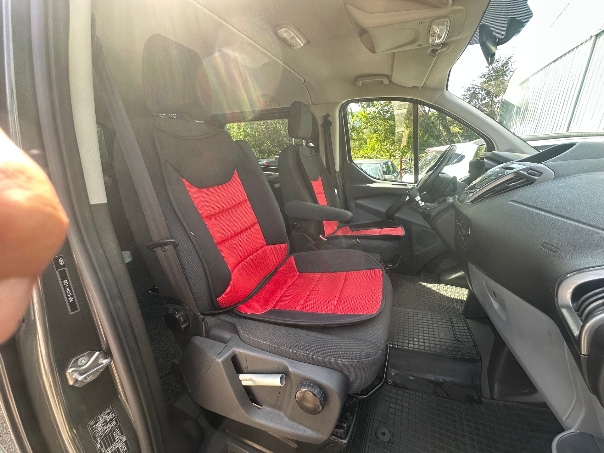FORD Transit Custom 310 L1H1 Trend-showroom-element-3