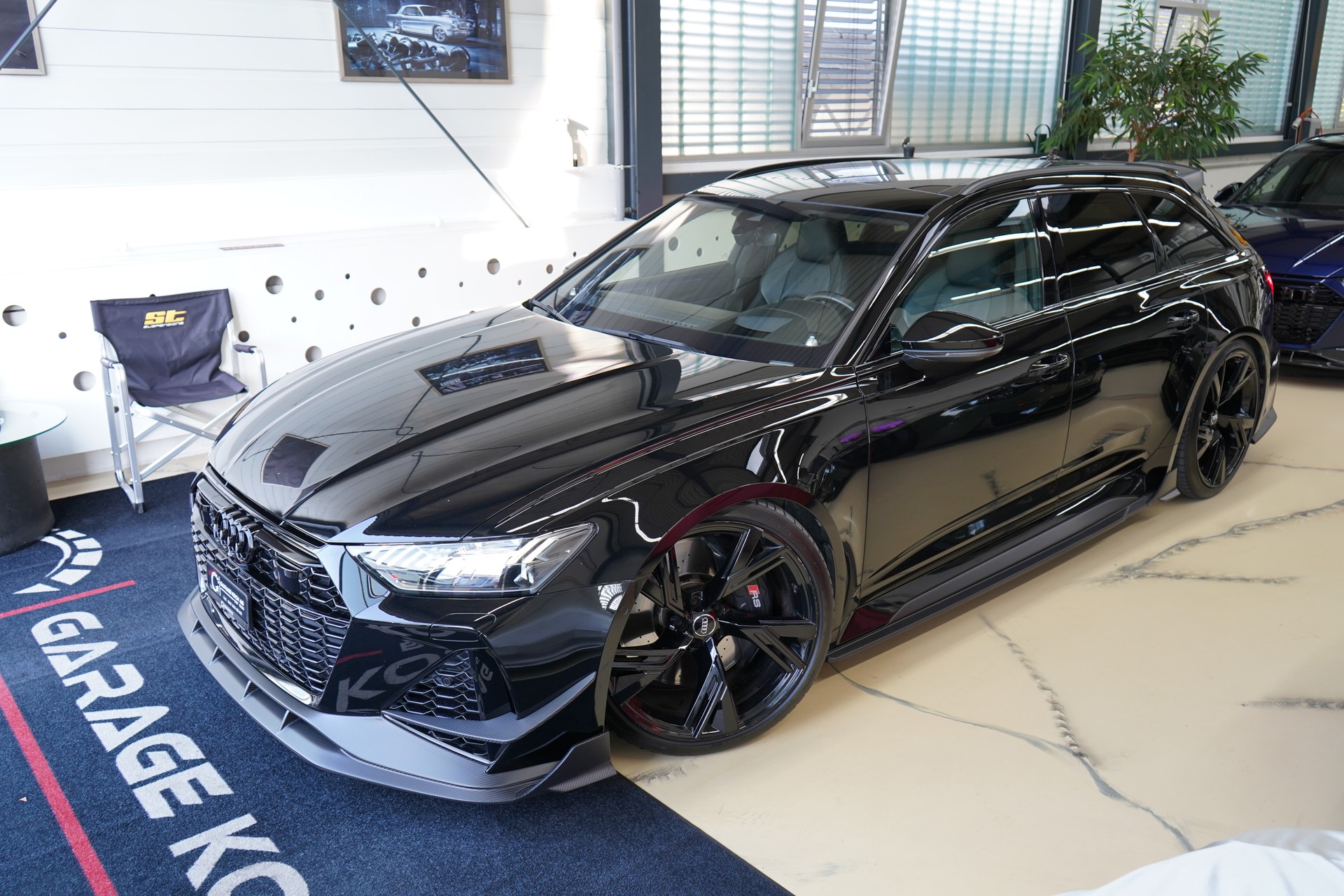 AUDI RS6 Avant 4.0 TFSI V8 quattro / Exklusiv Carbon Kit **-showroom-element-2